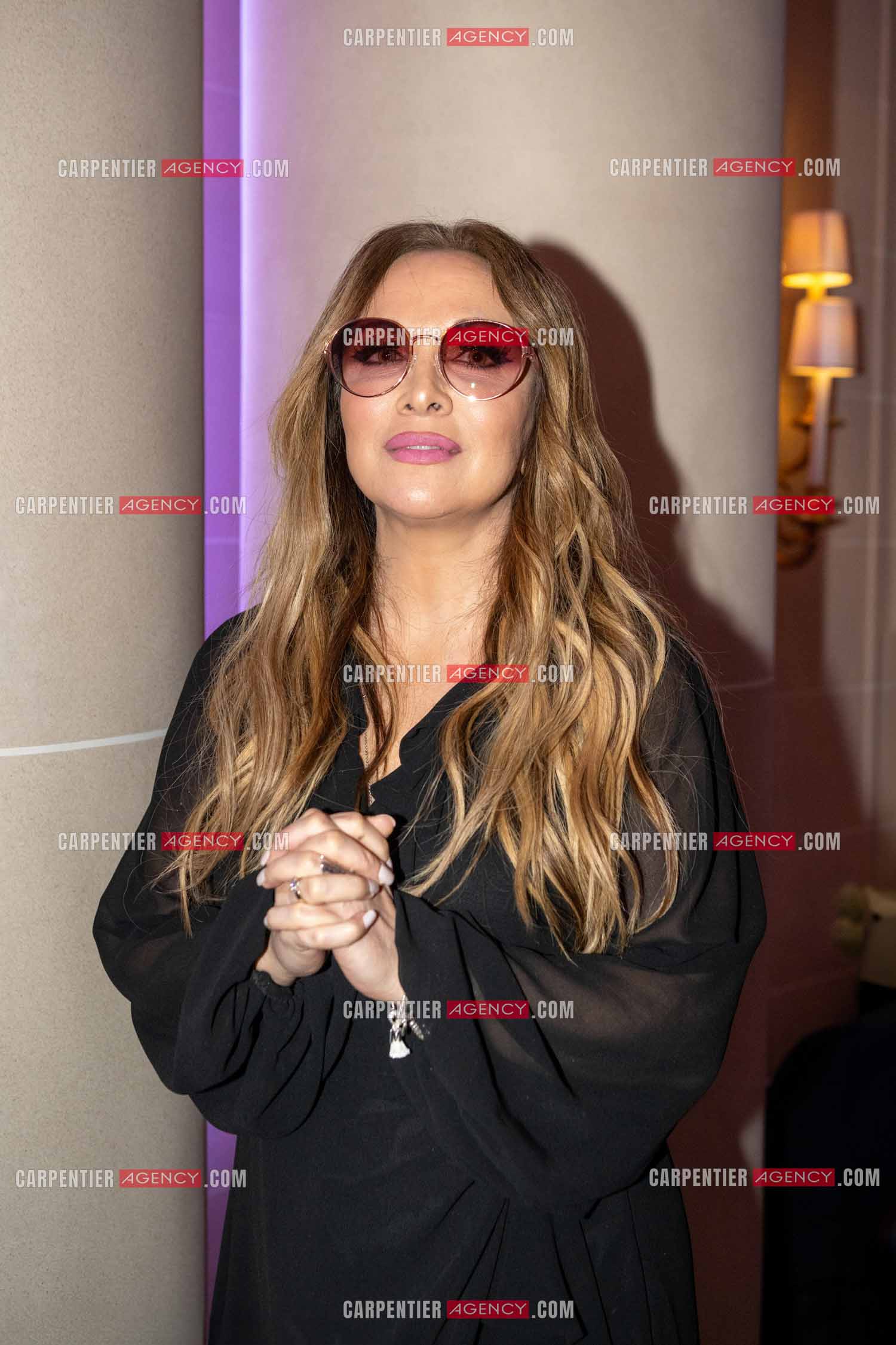 Soirée de Gala des Stéthos d'Or 2024 à l'Hôtel George V à Paris le 18 Mars 2024. La chanteuse Hélène Ségara.