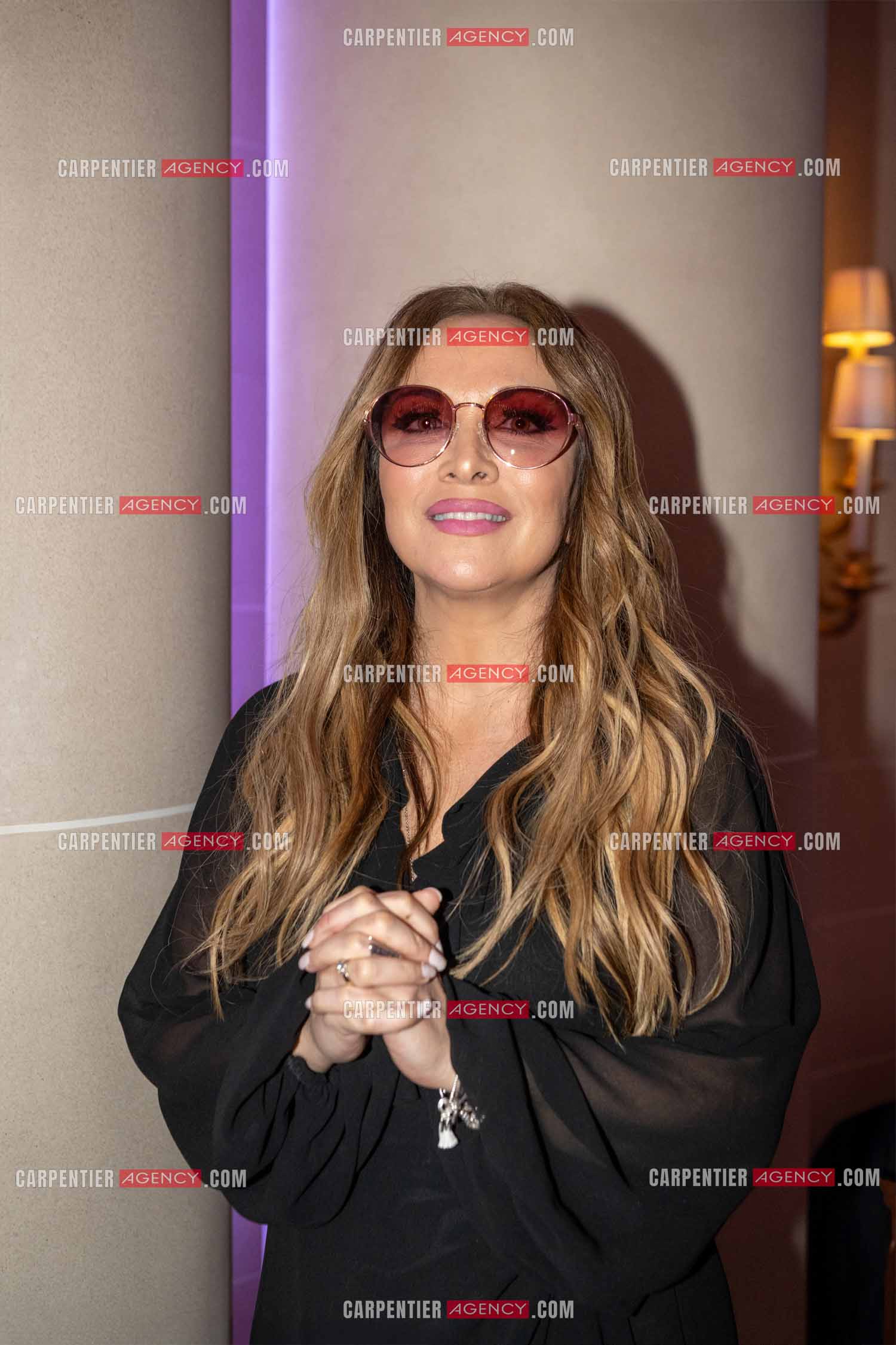 Soirée de Gala des Stéthos d'Or 2024 à l'Hôtel George V à Paris le 18 Mars 2024. La chanteuse Hélène Ségara.