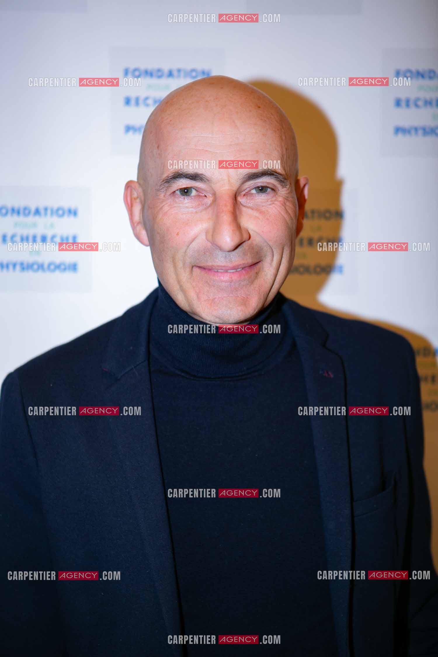 Soirée de Gala des Stéthos d'Or 2025 à l'Hôtel George V à Paris le 24 Mars 2025. L'humoriste et imitateur Nicolas Canteloup.