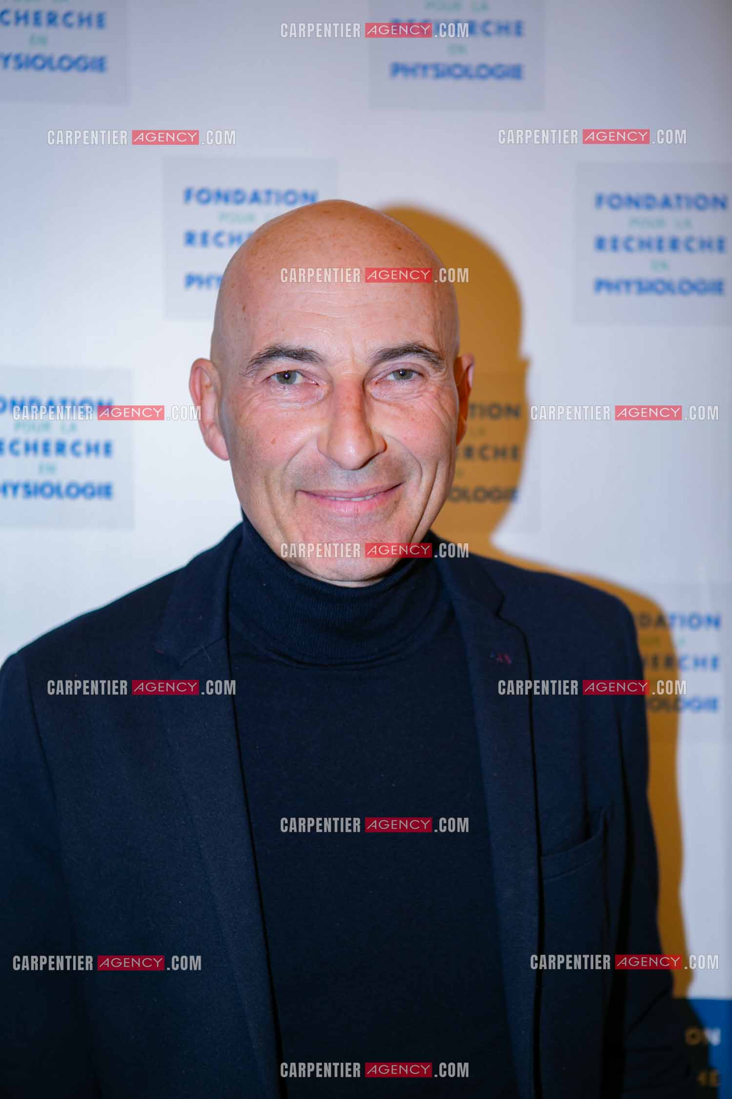 Soirée de Gala des Stéthos d'Or 2025 à l'Hôtel George V à Paris le 24 Mars 2025. L'humoriste et imitateur Nicolas Canteloup.