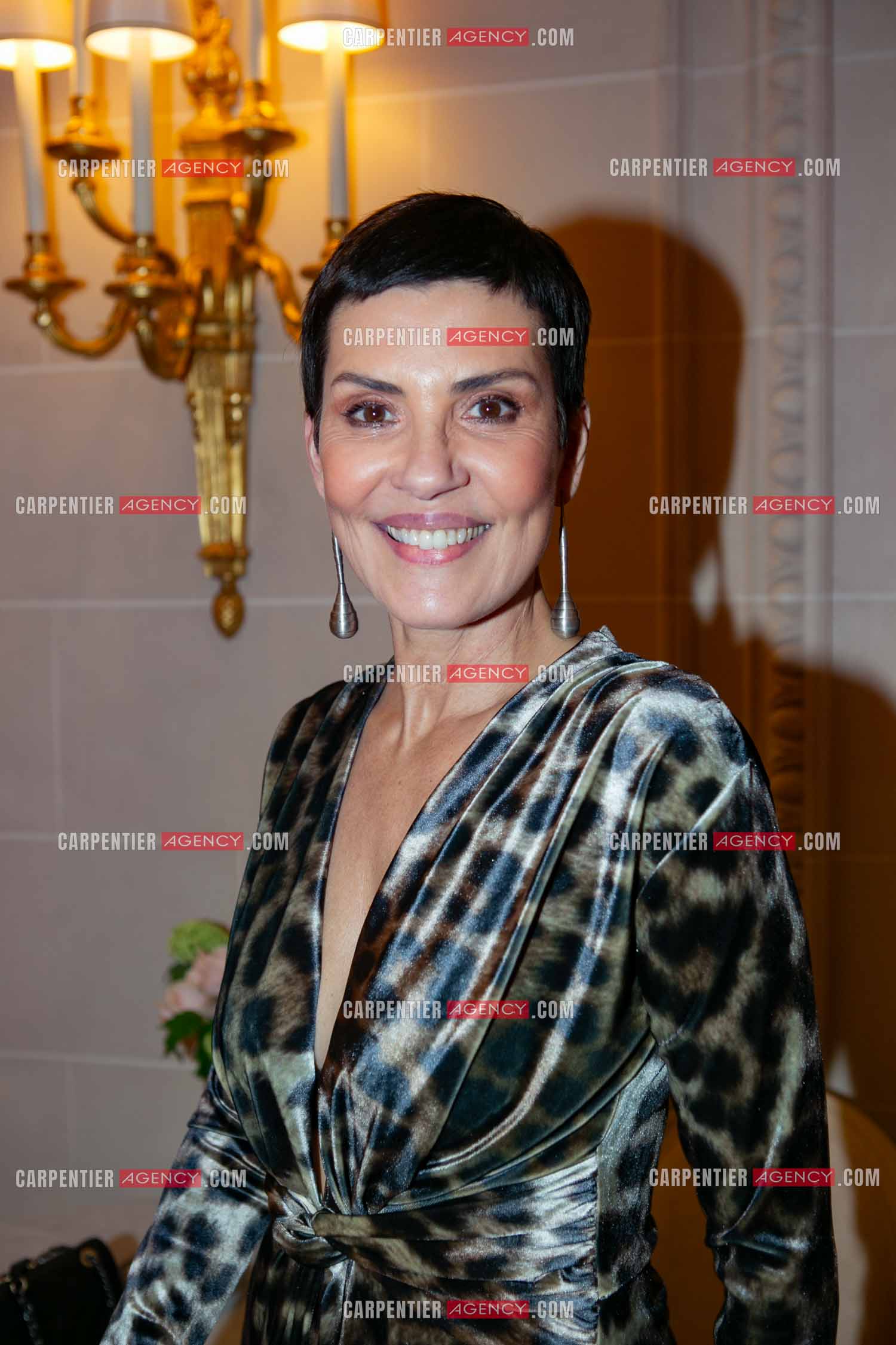 Soirée de Gala des Stéthos d'Or 2025 à l'Hôtel George V à Paris le 24 Mars 2025. L'animatrice Cristina Cordula.