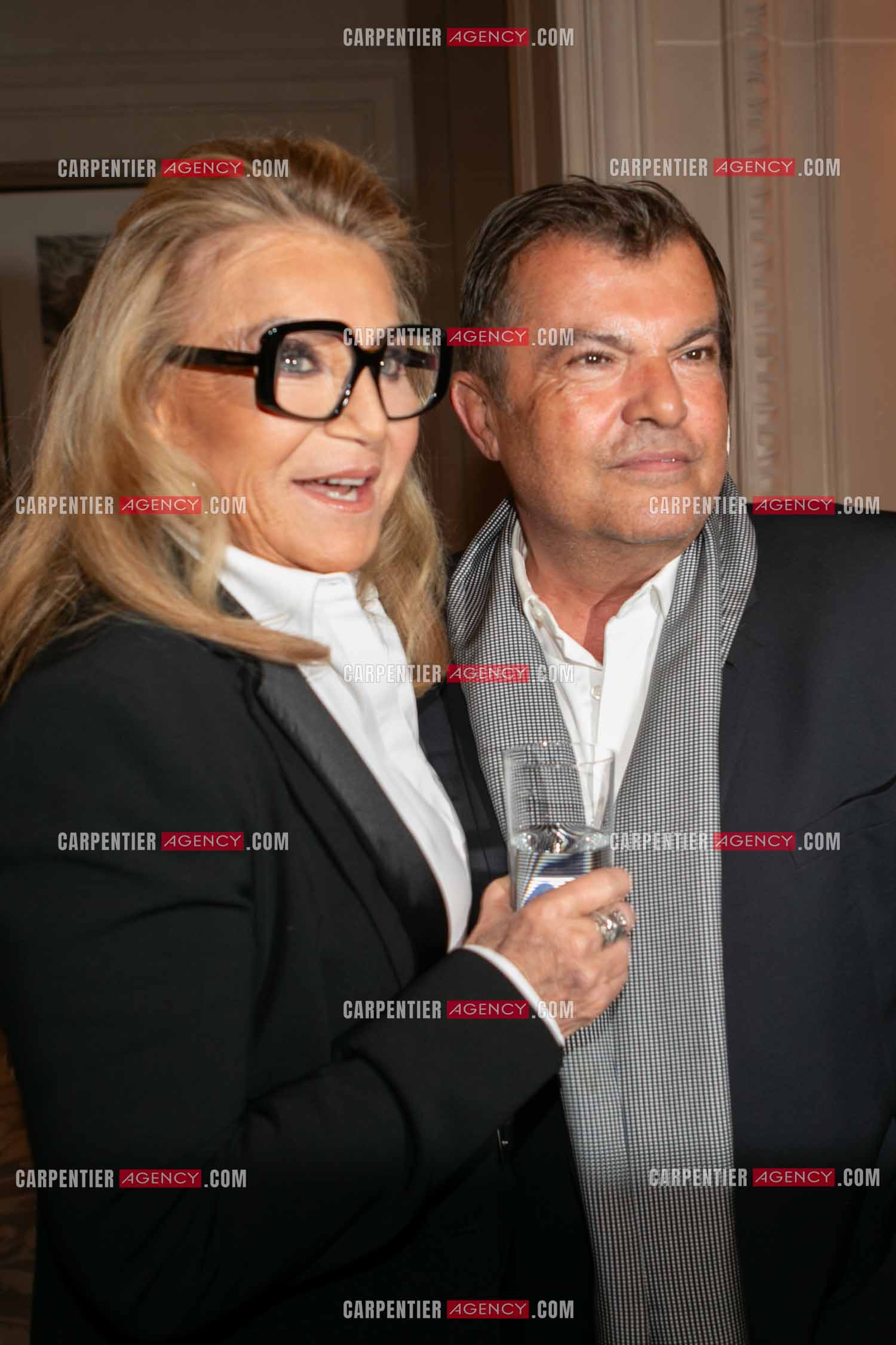 Soirée de Gala des Stéthos d'Or 2025 à l'Hôtel George V à Paris le 24 Mars 2025. La chanteuse Sheila et Franck Appietto le PDG de C8.