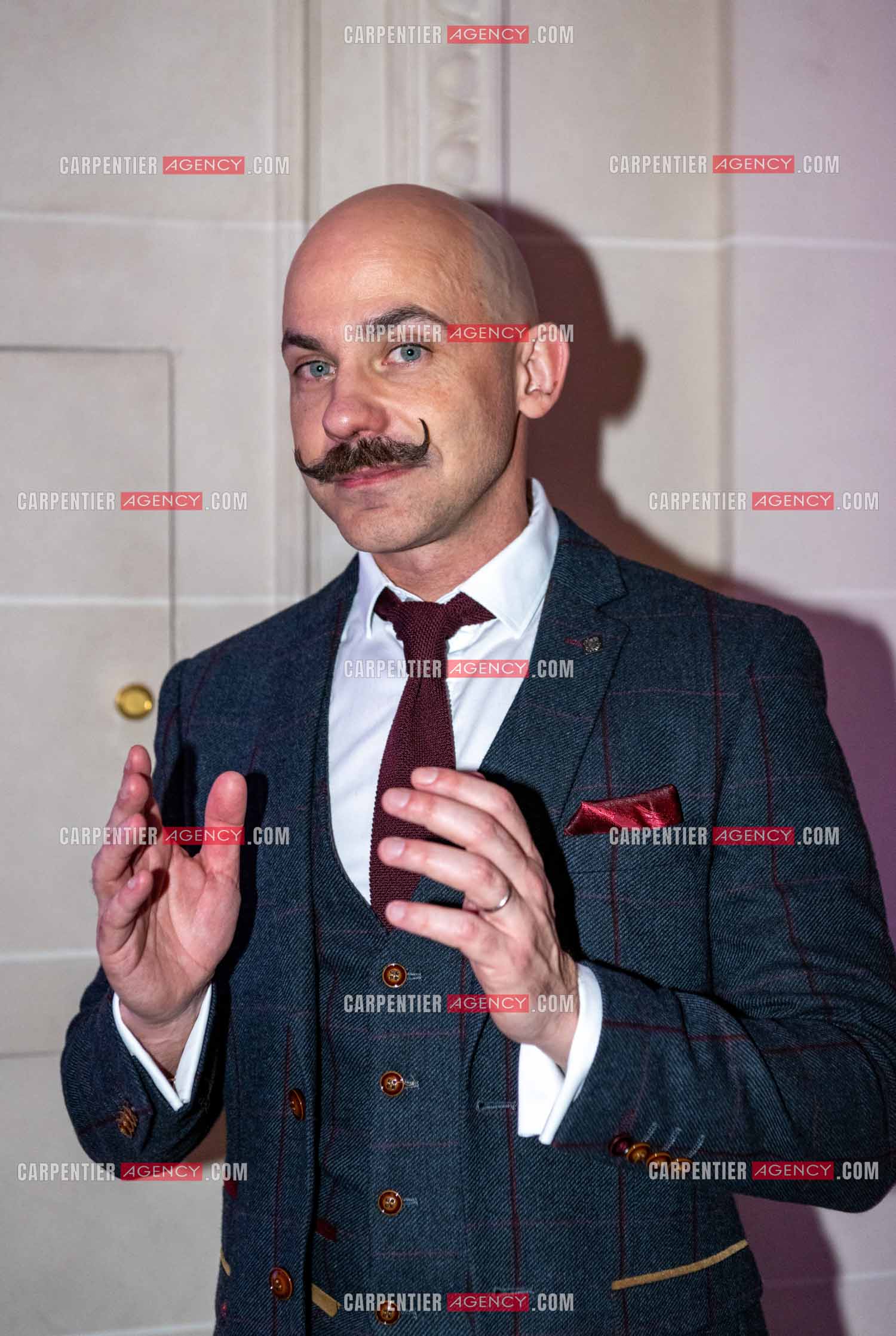 Soirée de Gala des Stéthos d'Or 2024 à l'Hôtel George V à Paris le 18 Mars 2024. Le mentaliste Vincent Viktor.