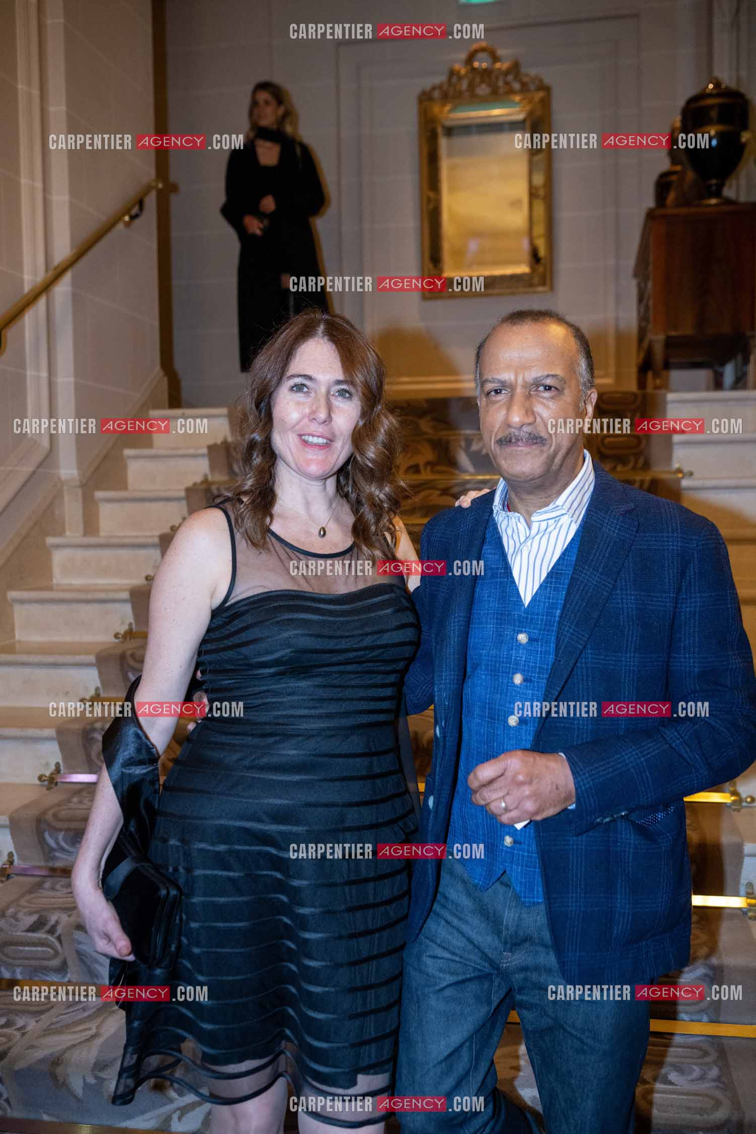 Soirée de Gala des Stéthos d'Or 2024 à l'Hôtel George V à Paris le 18 Mars 2024. L'humoriste Pascal Légitimus et sa femme Adriana Santini.