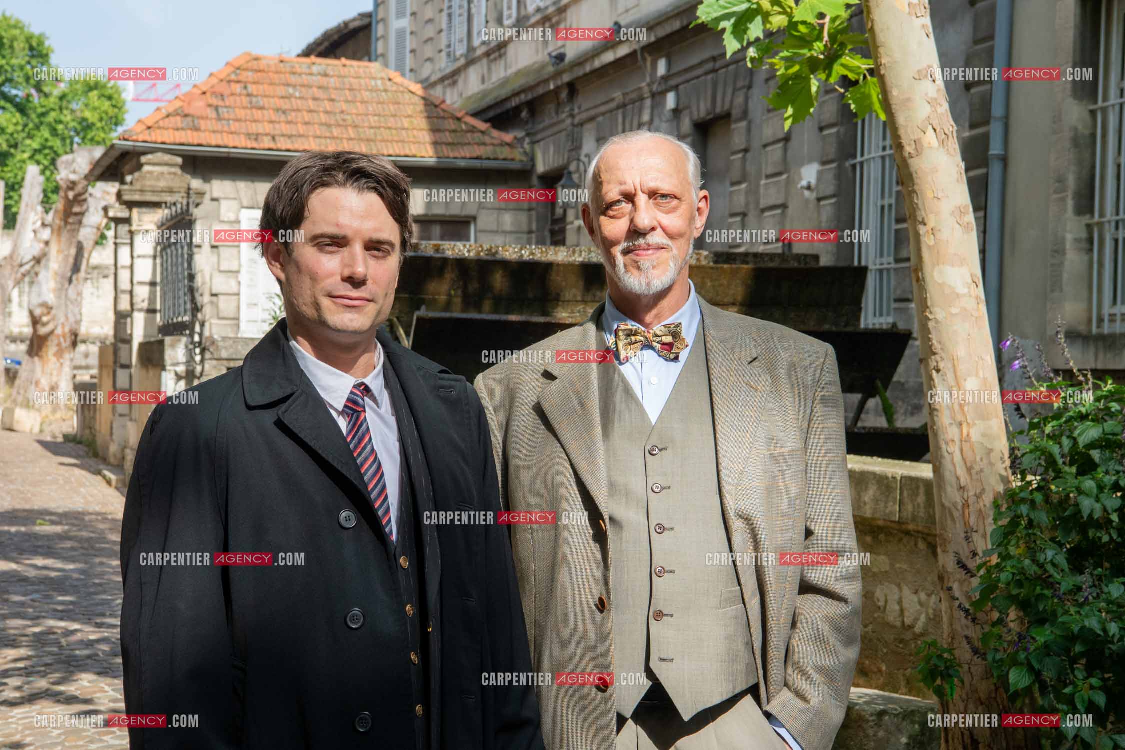 Filage de la pièce “ VIEILLES CHANSONS MALÉFIQUES “ au théâtre Le Chien Qui Fume à Avignon. La pièce est Interprétée par Tom Novembre et Nicolas Verdier. ( Exclusif )