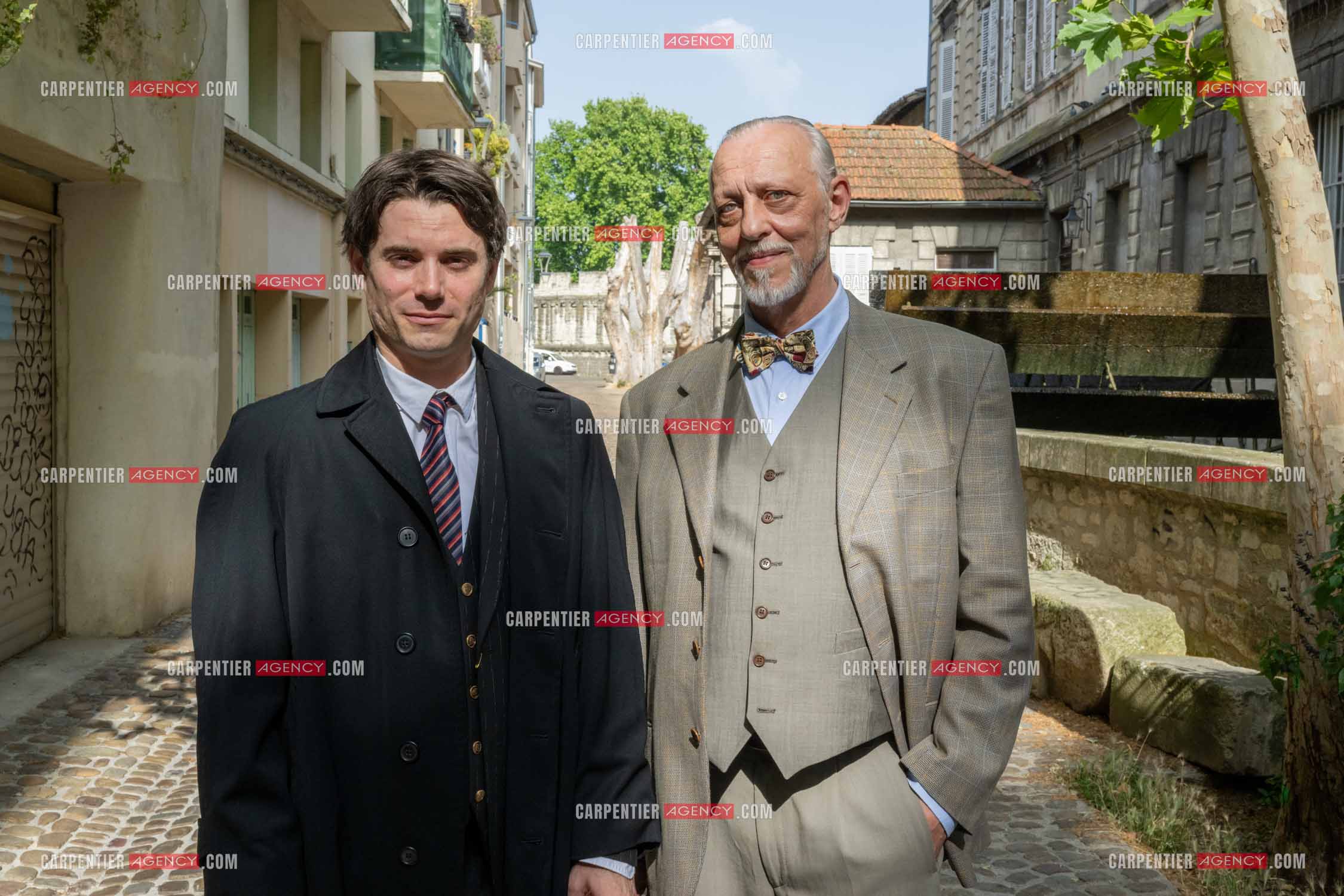 Filage de la pièce “ VIEILLES CHANSONS MALÉFIQUES “ au théâtre Le Chien Qui Fume à Avignon. La pièce est Interprétée par Tom Novembre et Nicolas Verdier. ( Exclusif )