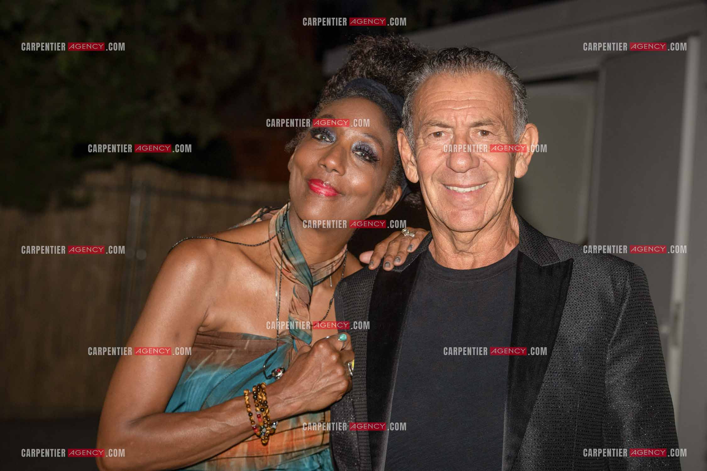 Le chanteur François Feldman et la chanteuse Joniece Jamison lors de leurs tournée d'été 2022.   ( Exclusif )