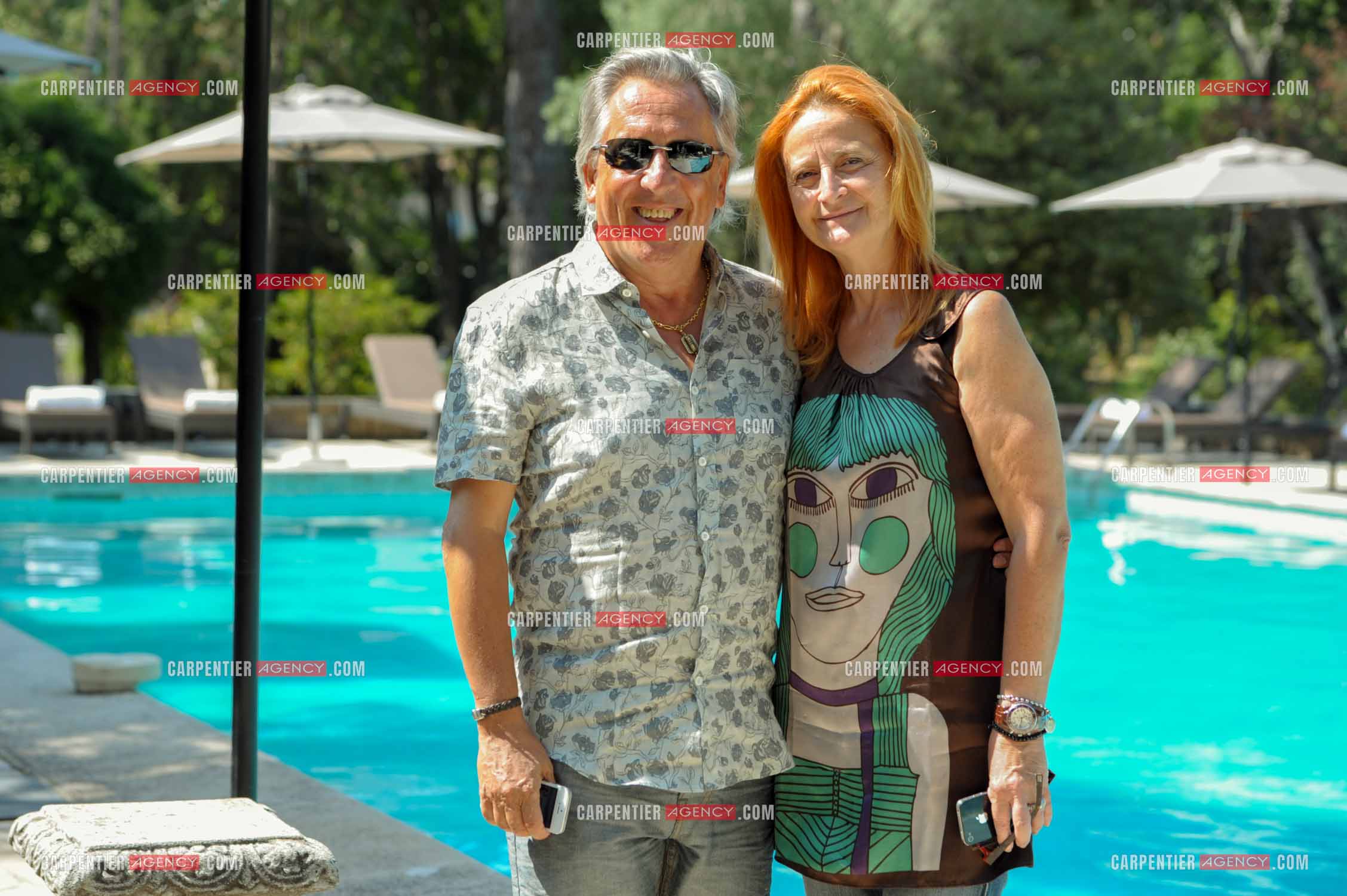 Le chanteur Gilbert Montagné et sa femme Nikole lors de leurs vacances vers Beaucaire.  ( Exclusif )