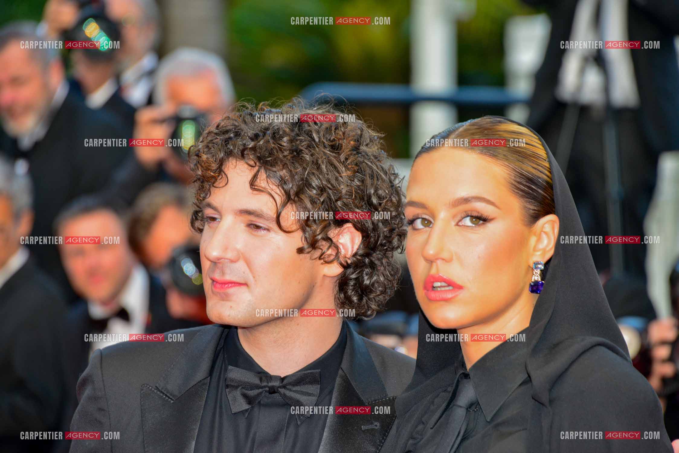Festival de Cannes 2023. L'actrice Adèle Exarchopoulos et l'acteur Vincent Lacoste sur le tapis rouge.