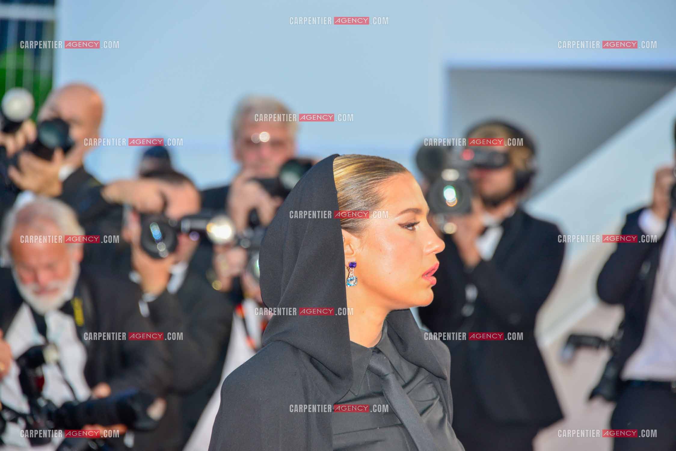Festival de Cannes 2023. L'actrice Adèle Exarchopoulos sur le tapis rouge.