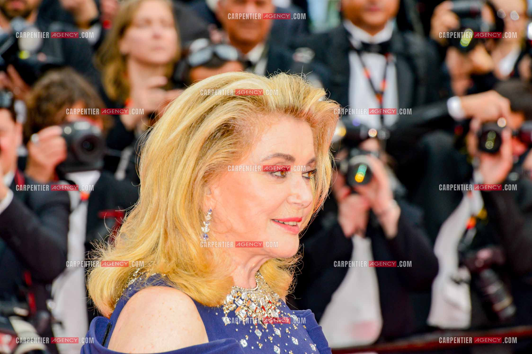 Festival de Cannes 2023. 76e édition, du 16 au 27 mai 2023 au Palais des festivals, à Cannes. L'actrice Catherine Deneuve assiste à la cérémonie d'ouverture et à la projection du film “ Jeanne du Barry “.