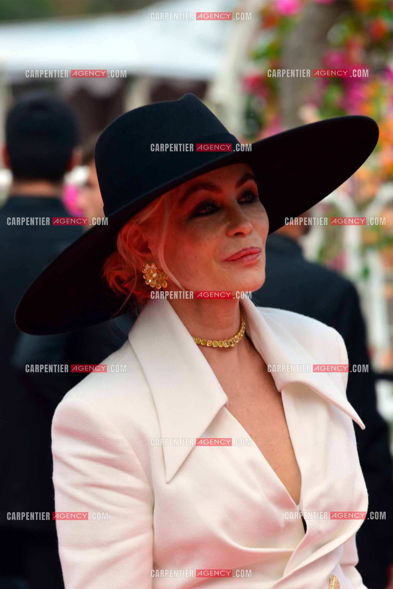 Festival de Cannes 2023. 76e édition, du 16 au 27 mai 2023 au Palais des festivals, à Cannes. L'actrice Emmanuelle beart assiste à la cérémonie d'ouverture et à la projection du film “ Jeanne du Barry “.