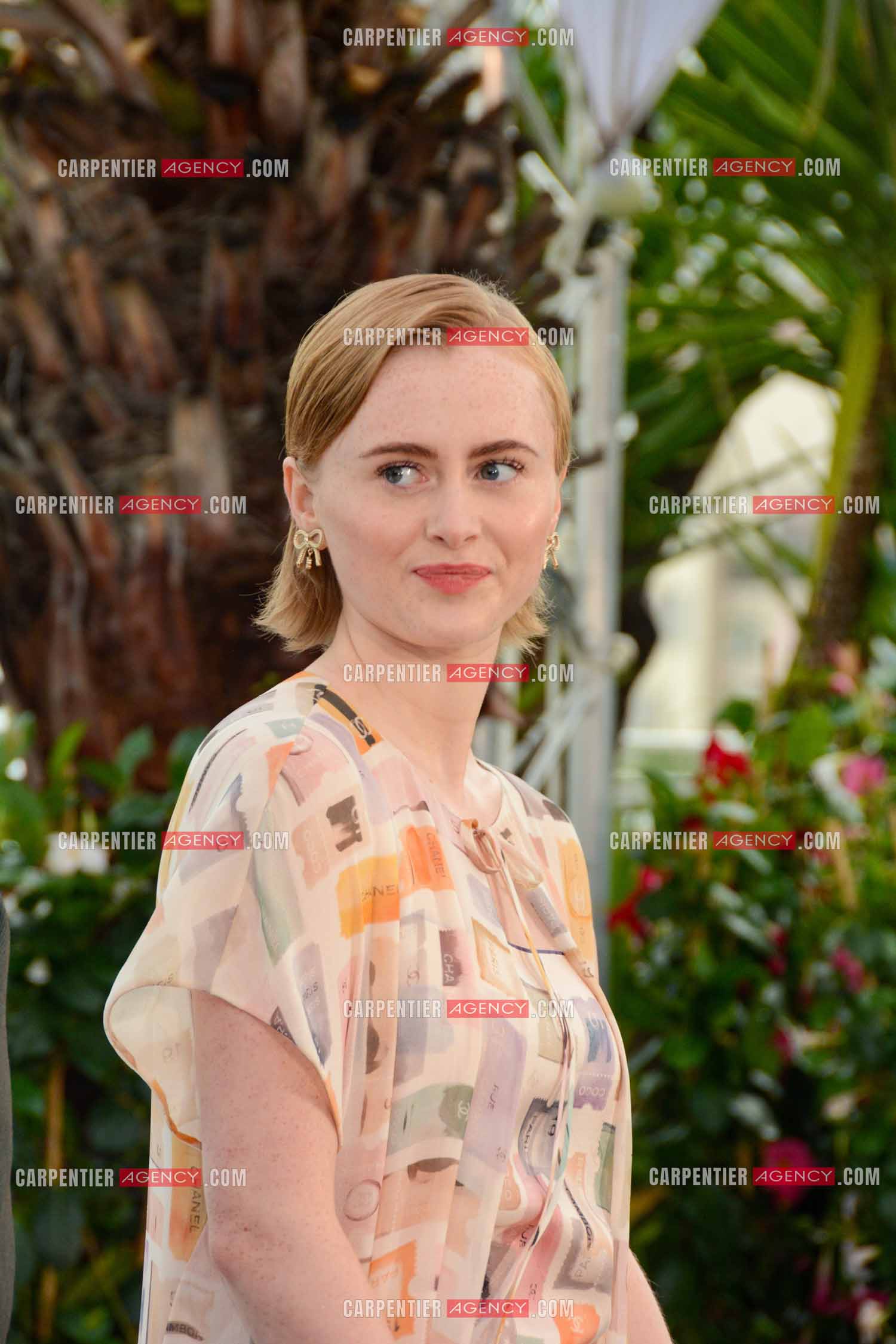 Ouverture du  77ème Festival de Cannes du 14 au 25 mai 2024. L'actrice Elín Hall lors du photocall.
