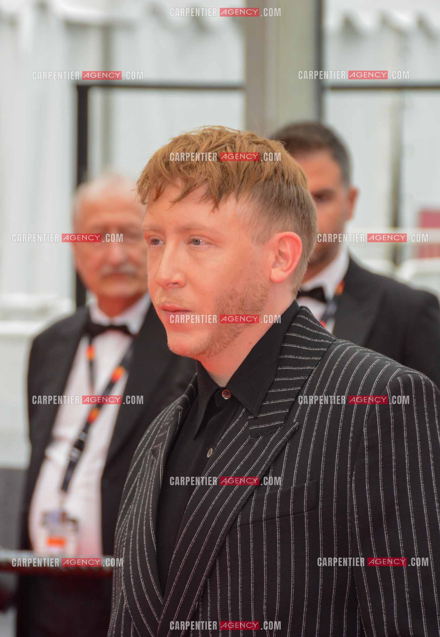 Festival de Cannes 2024. 77e édition du 14 au 25 Mai 2024. Le chanteur Eddy de Pretto - Montée des marches du film “ Diamant Brut “.