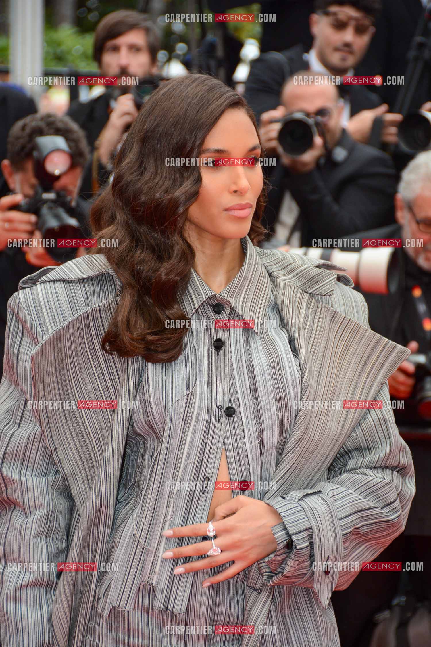 Festival de Cannes 2024. 77e édition du 14 au 25 Mai 2024. Le mannequin Cindy Bruna - Montée des marches du film “ Furiosa : Une saga de “ MAD MAX “.