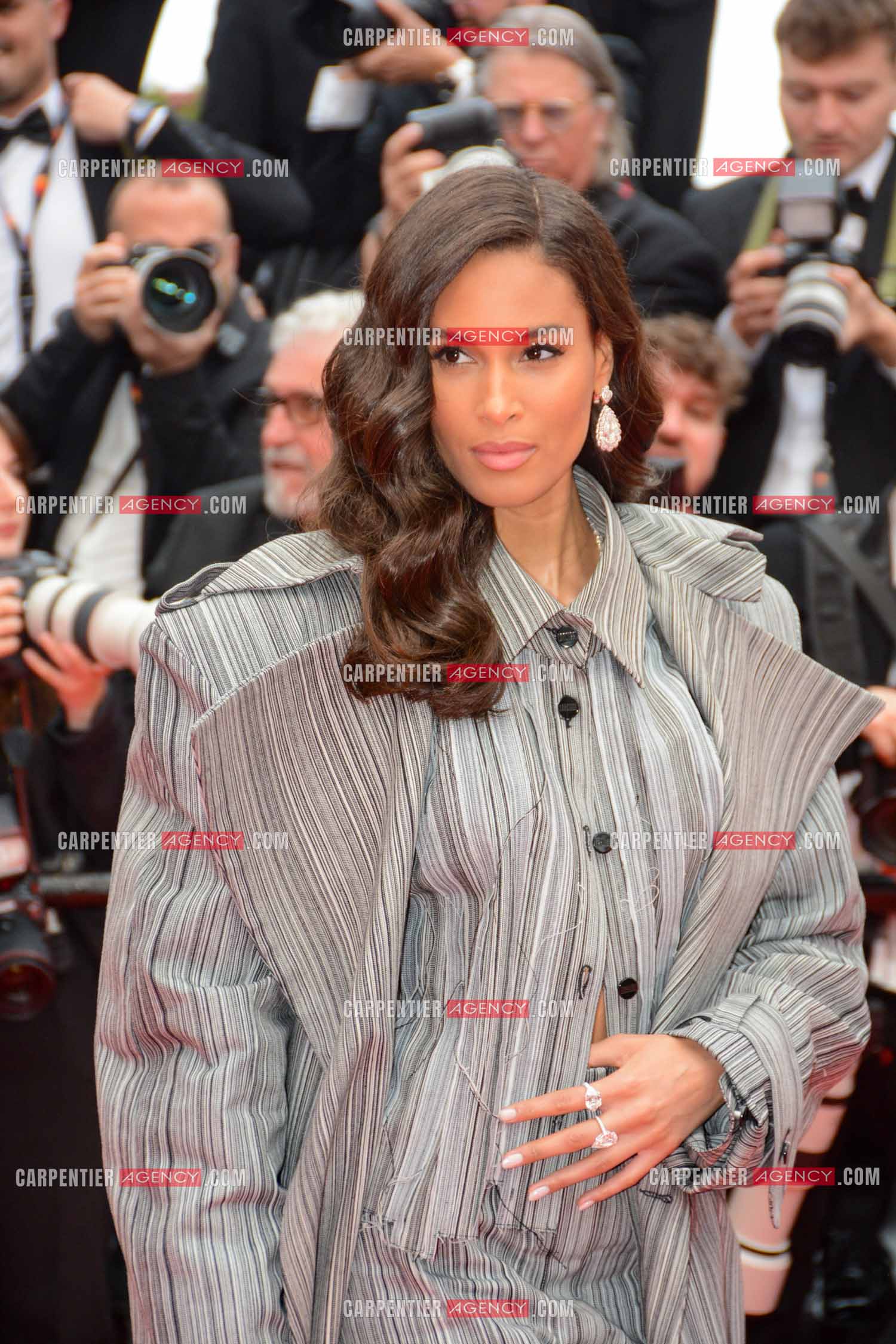 Festival de Cannes 2024. 77e édition du 14 au 25 Mai 2024. Le mannequin Cindy Bruna - Montée des marches du film “ Furiosa : Une saga de “ MAD MAX “.