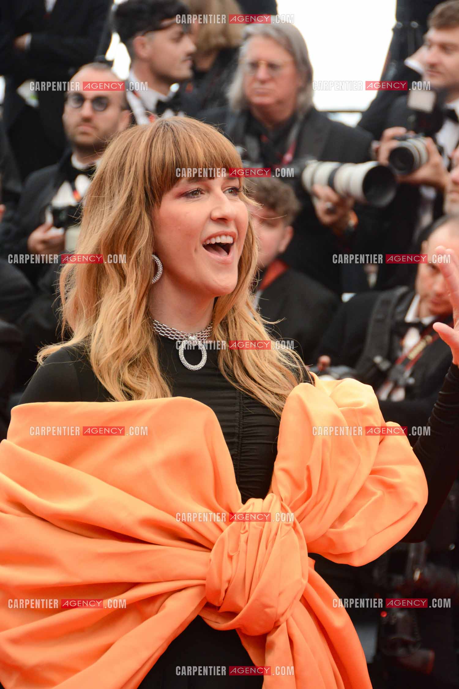 Festival de Cannes 2024. 77e édition du 14 au 25 Mai 2024. L'animatrice Daphné Burki  - Montée des marches du film “ Furiosa : Une saga de “ MAD MAX “.