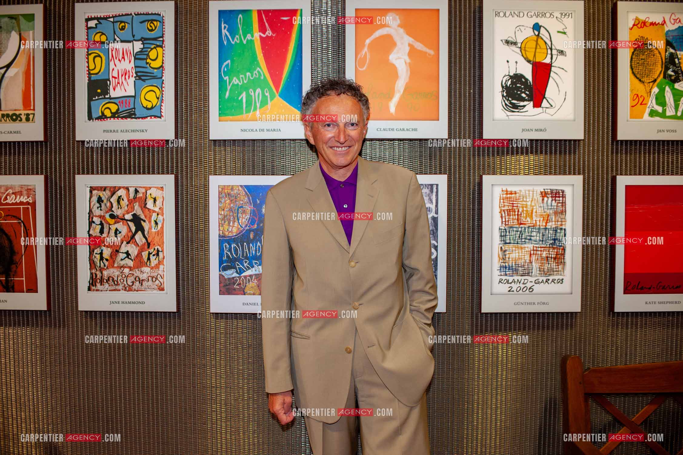 Le journaliste Nelson Monfort à Roland-Garros.  ( Exclusif )