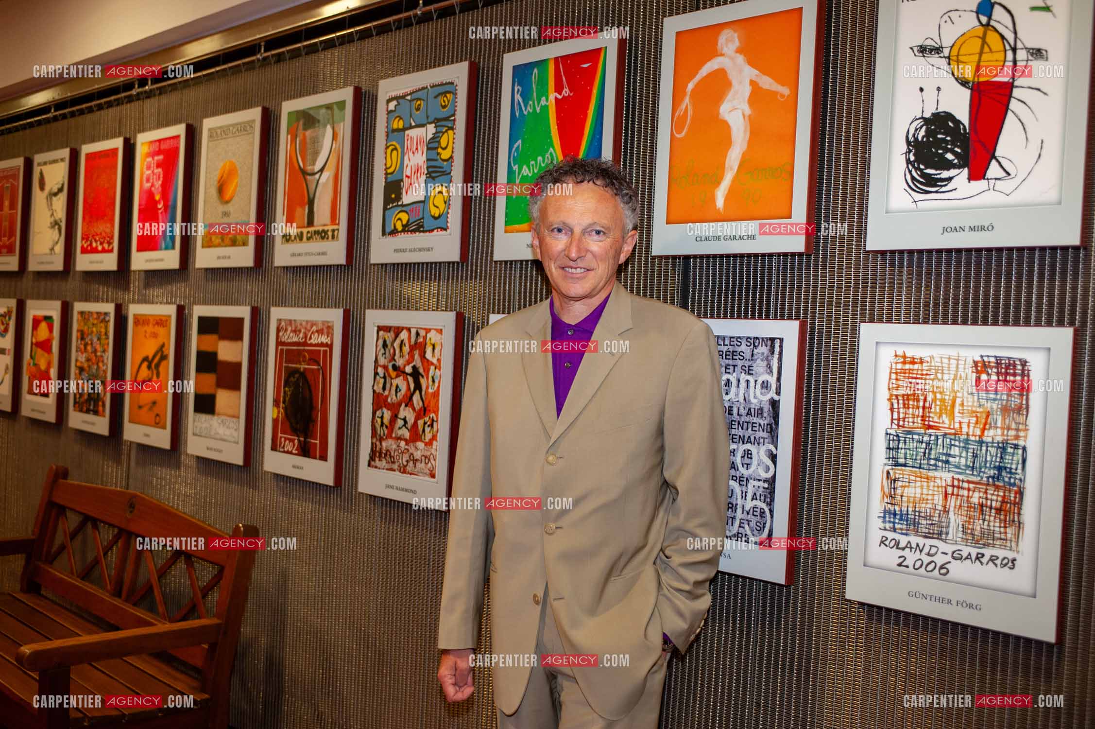 Le journaliste Nelson Monfort à Roland-Garros.  ( Exclusif )