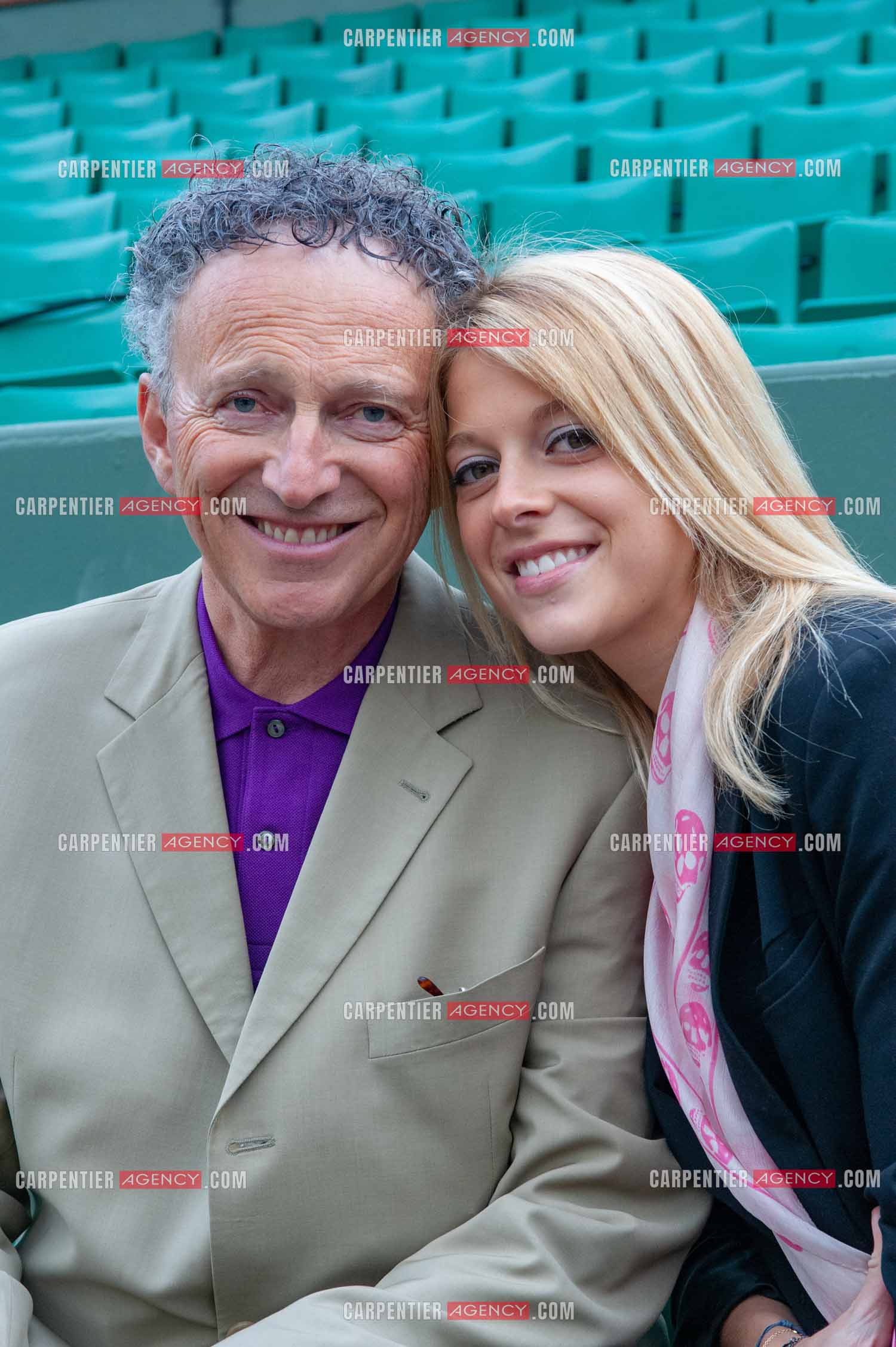 Le journaliste Nelson Monfort à Roland-Garros. Nelson et sa fille Victoria. ( Exclusif )