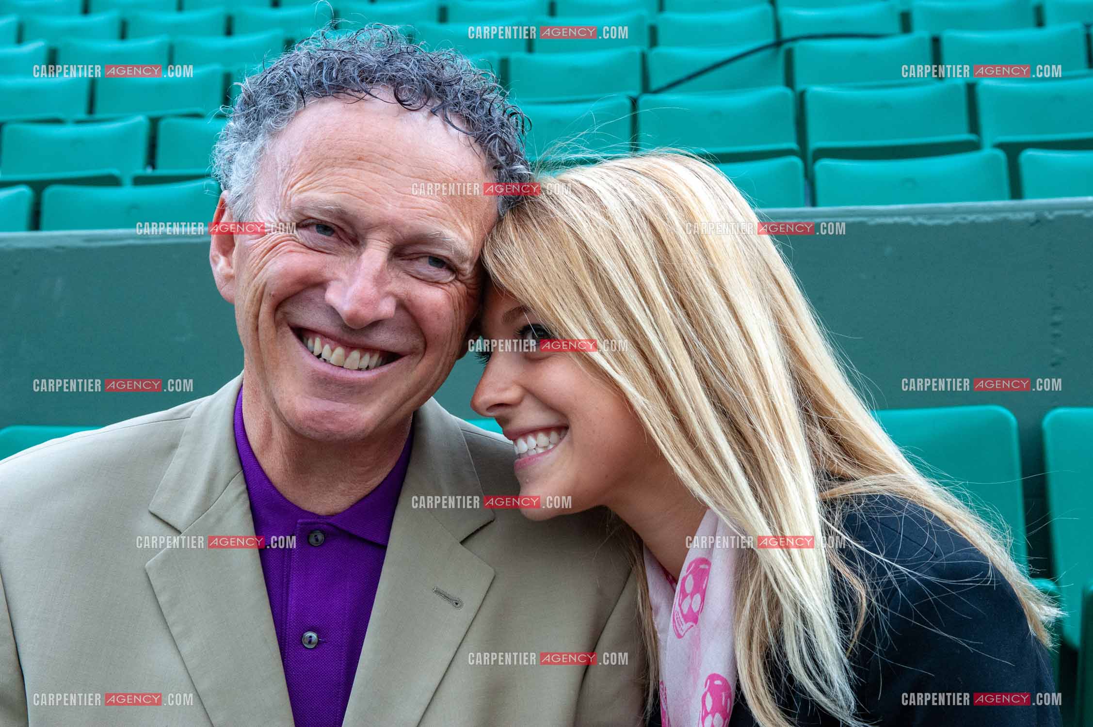 Le journaliste Nelson Monfort à Roland-Garros. Nelson et sa fille Victoria. ( Exclusif )
