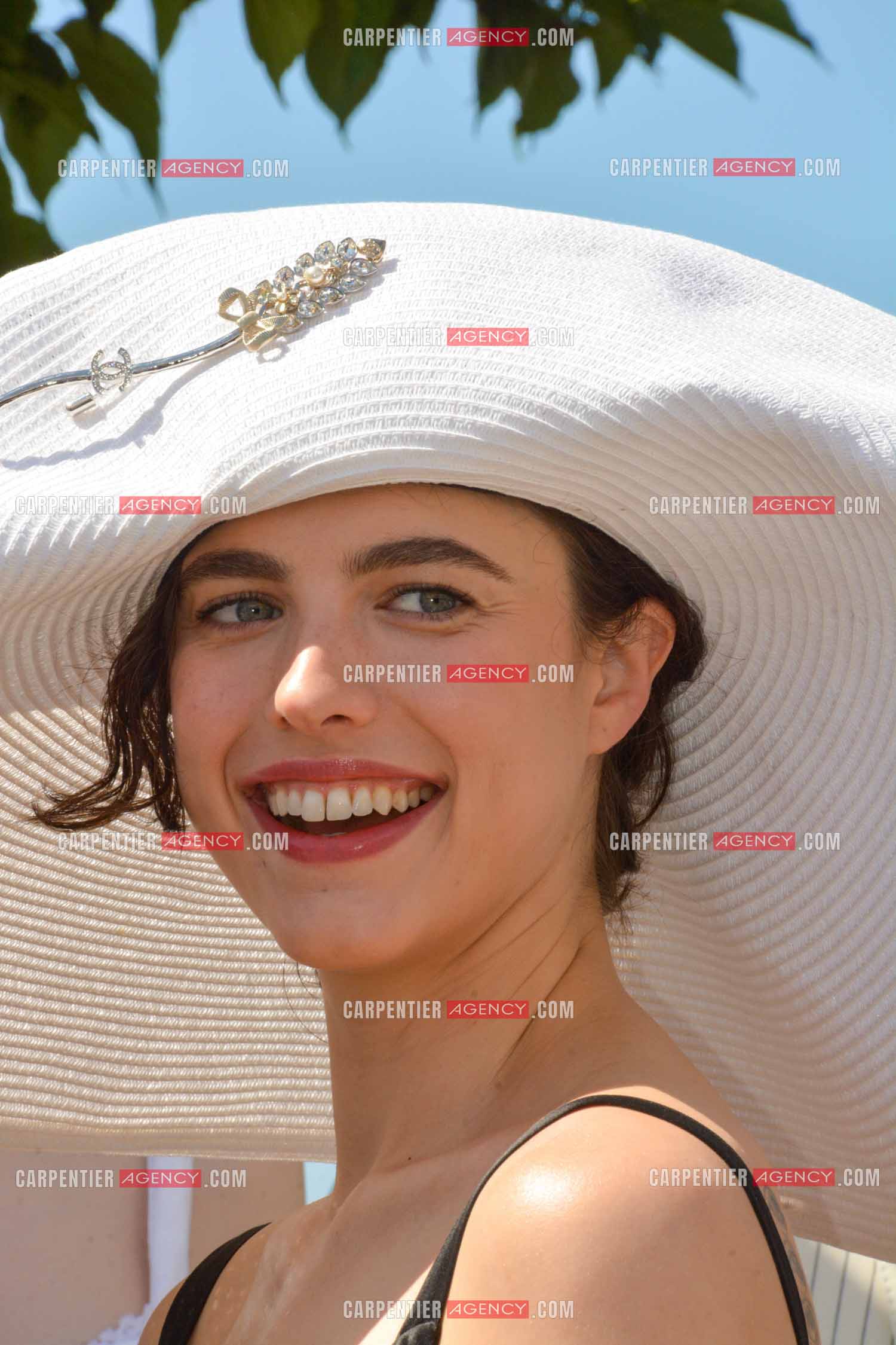 Festival de Cannes 2024. 77e édition du 14 au 25 Mai 2024. Photocall du film "Kinds of Kindness". L'actrice Margaret Qualley.