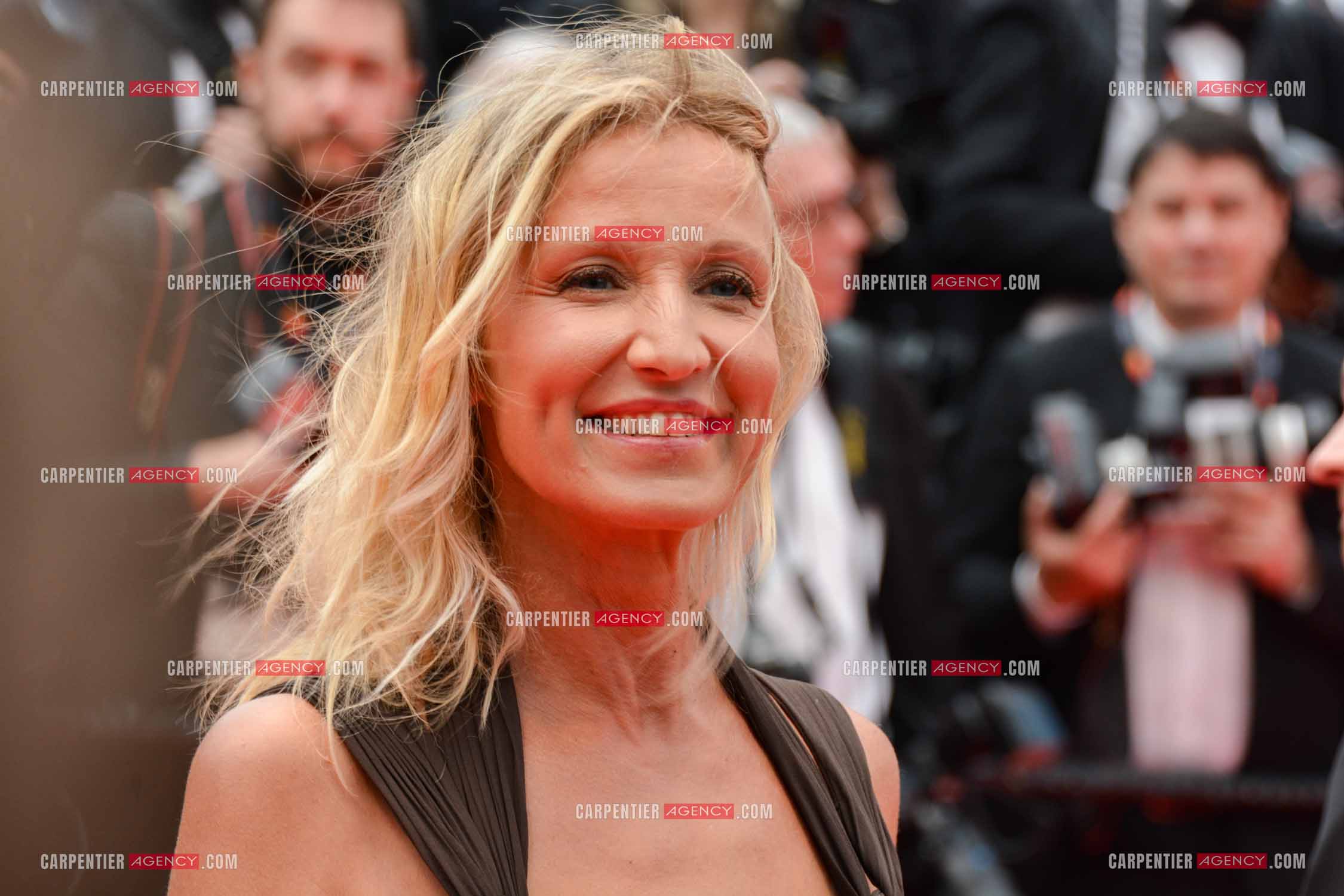 Ouverture du  77ème Festival de Cannes du 14 au 25 mai 2024. Présentation du film “Le Deuxieme Acte“. l'actrice Alexandra Lamy.