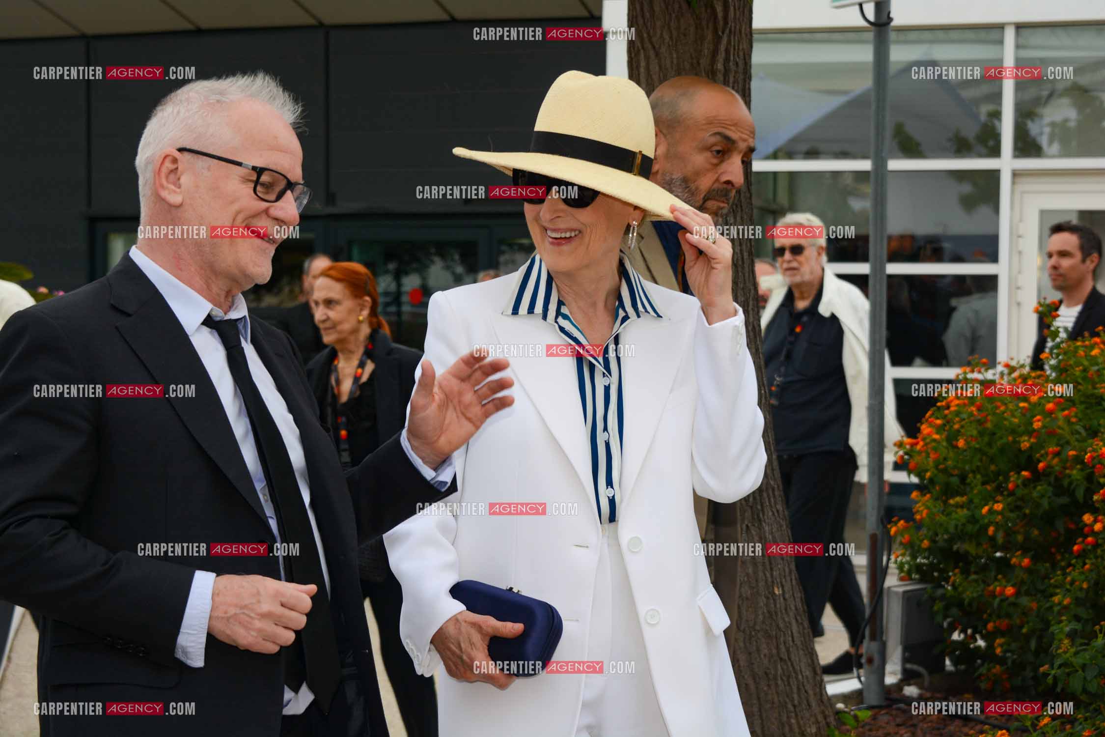 Ouverture du  77ème Festival de Cannes du 14 au 25 mai 2024. Thierry Fremaux accompagne Meryl Streep un photocall.