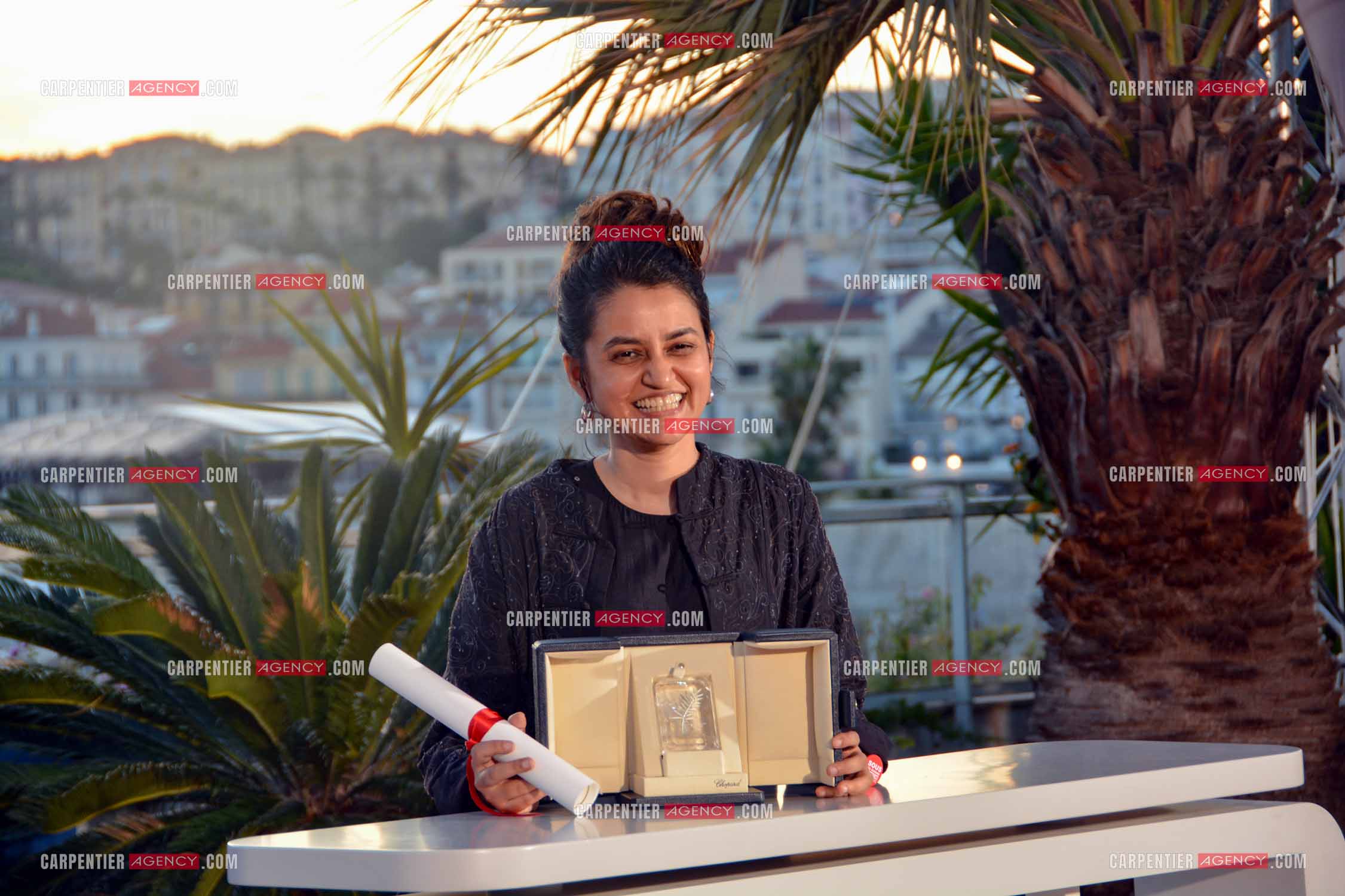 Clôture du  77ème Festival de Cannes et remises des Palmes d'or. La Réalisatrice et scénariste indienne Payal Kapadia pose pour le Grand Prix pour 'All We Imagine as Light' à la Palme D'Or Winners.