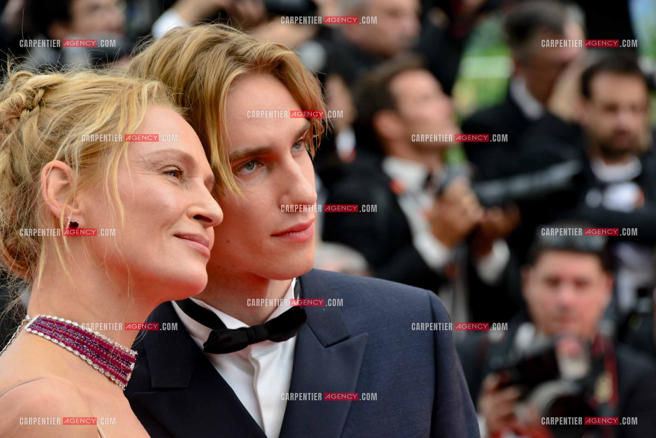 Festival de Cannes 2023. 76e édition, du 16 au 27 mai 2023 au Palais des festivals, à Cannes. L'actrice américaine Uma Thurman et son fils Thurman Hawke assistent à la cérémonie d'ouverture et à la projection du film “ Jeanne du Barry “.