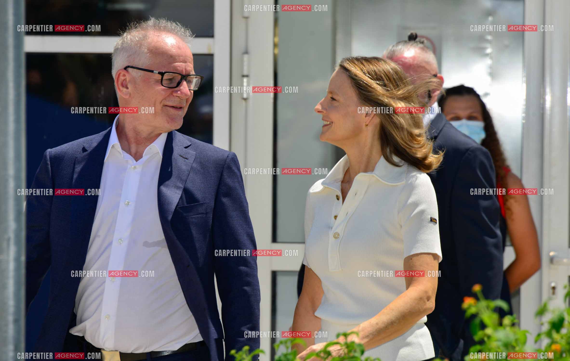 Festival de Cannes 2021. 74e édition du 6 au 17 juillet 2021. Le délégué général du festival de Cannes Thierry Frémaux et l'actrice Jodie Foster, invitée d'honneur de ce festival.
