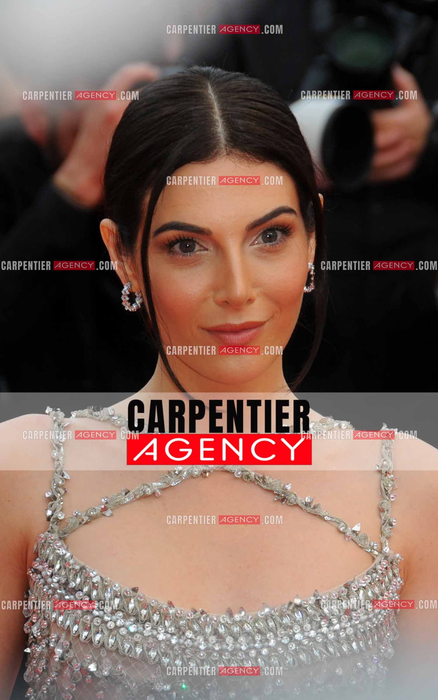 Festival de Cannes 2023. 76e édition, du 16 au 27 mai 2023 au Palais des festivals, à Cannes. L'actrice libano-britannique Razane Jammal assiste à la cérémonie d'ouverture et à la projection du film “ Jeanne du Barry “.