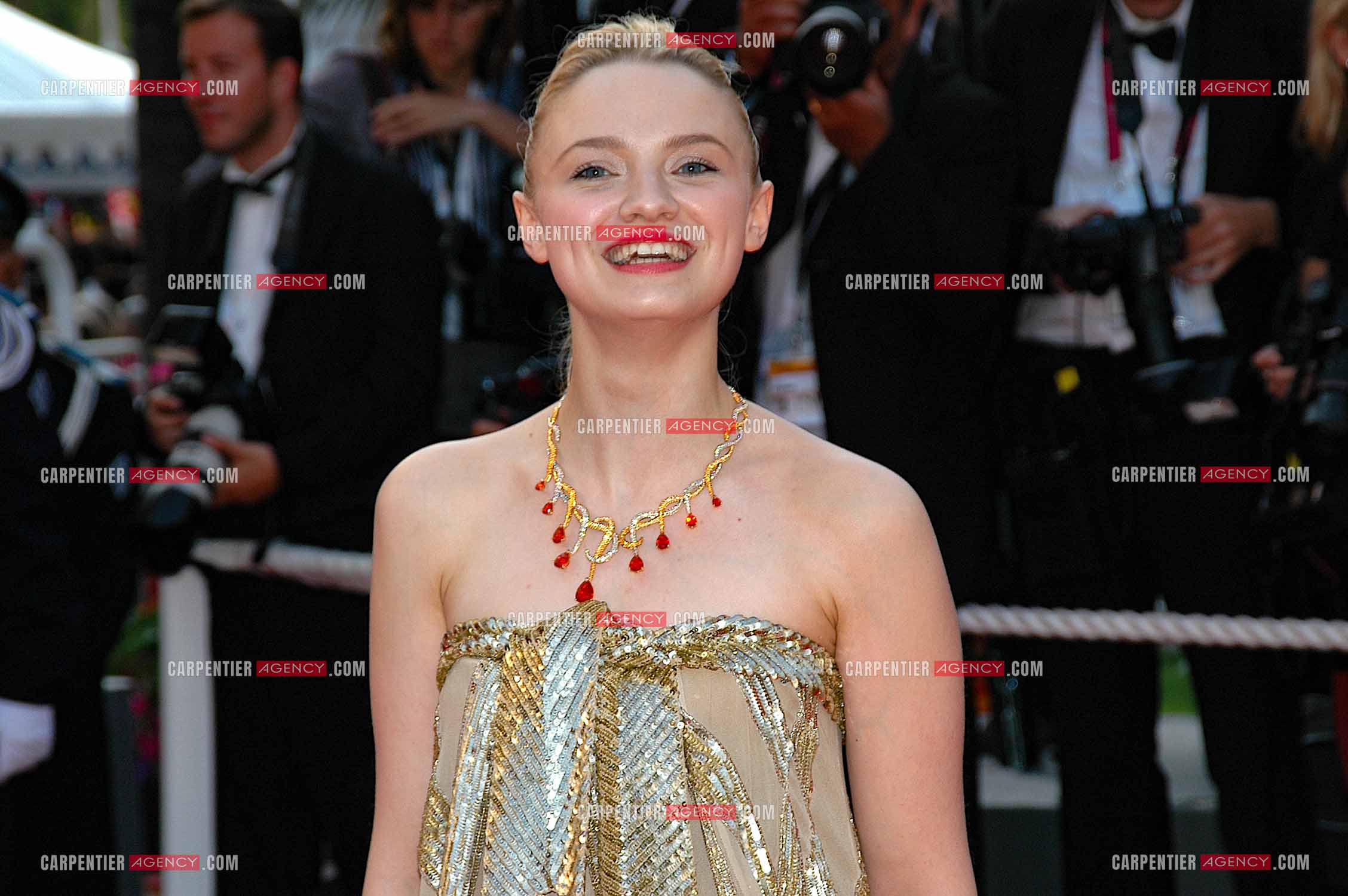 Festival de Cannes 2007. 60e édition du festival, du 16 au 27 mai 2007. L'actrice française Sara Forestier assiste à la projection du film “ No Country for Old Men “.
