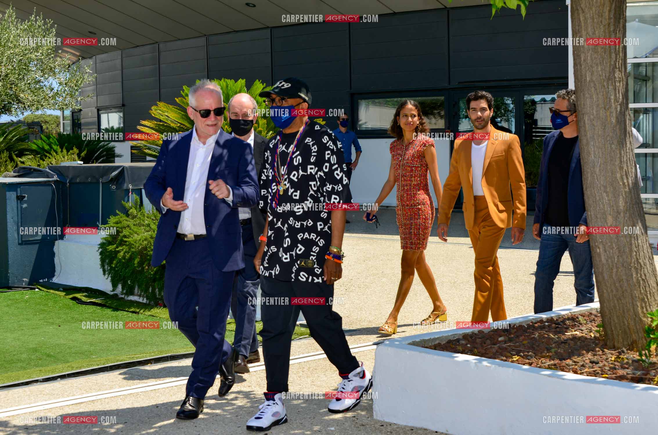 Festival de Cannes 2021. 74e édition du 6 au 17 juillet 2021. Le réalisateur Spike Lee et président du jury américain accompagné du délégué général du festival de Cannes Thierry Frémaux.