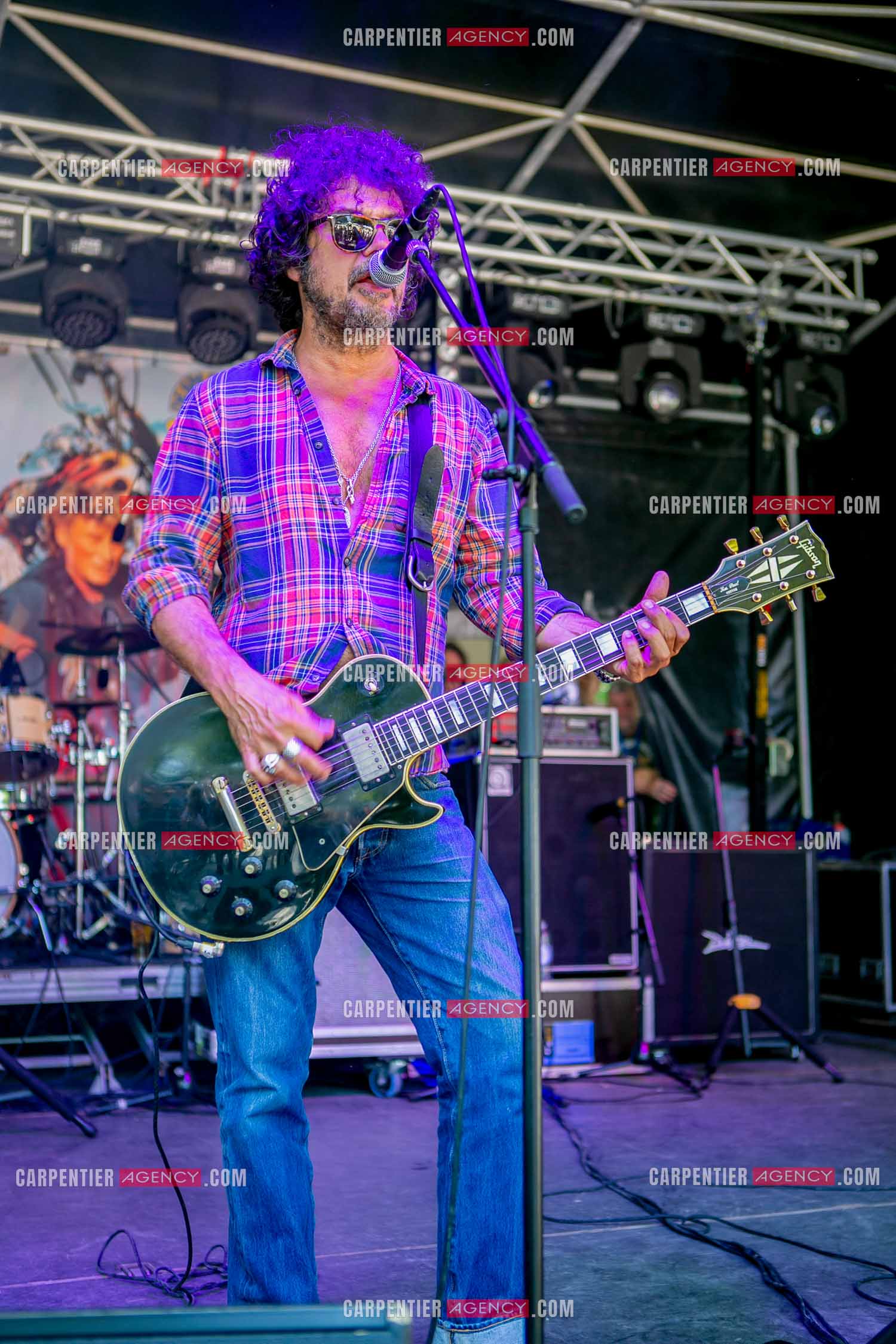Le guitariste Yarol Poupaud en concert.