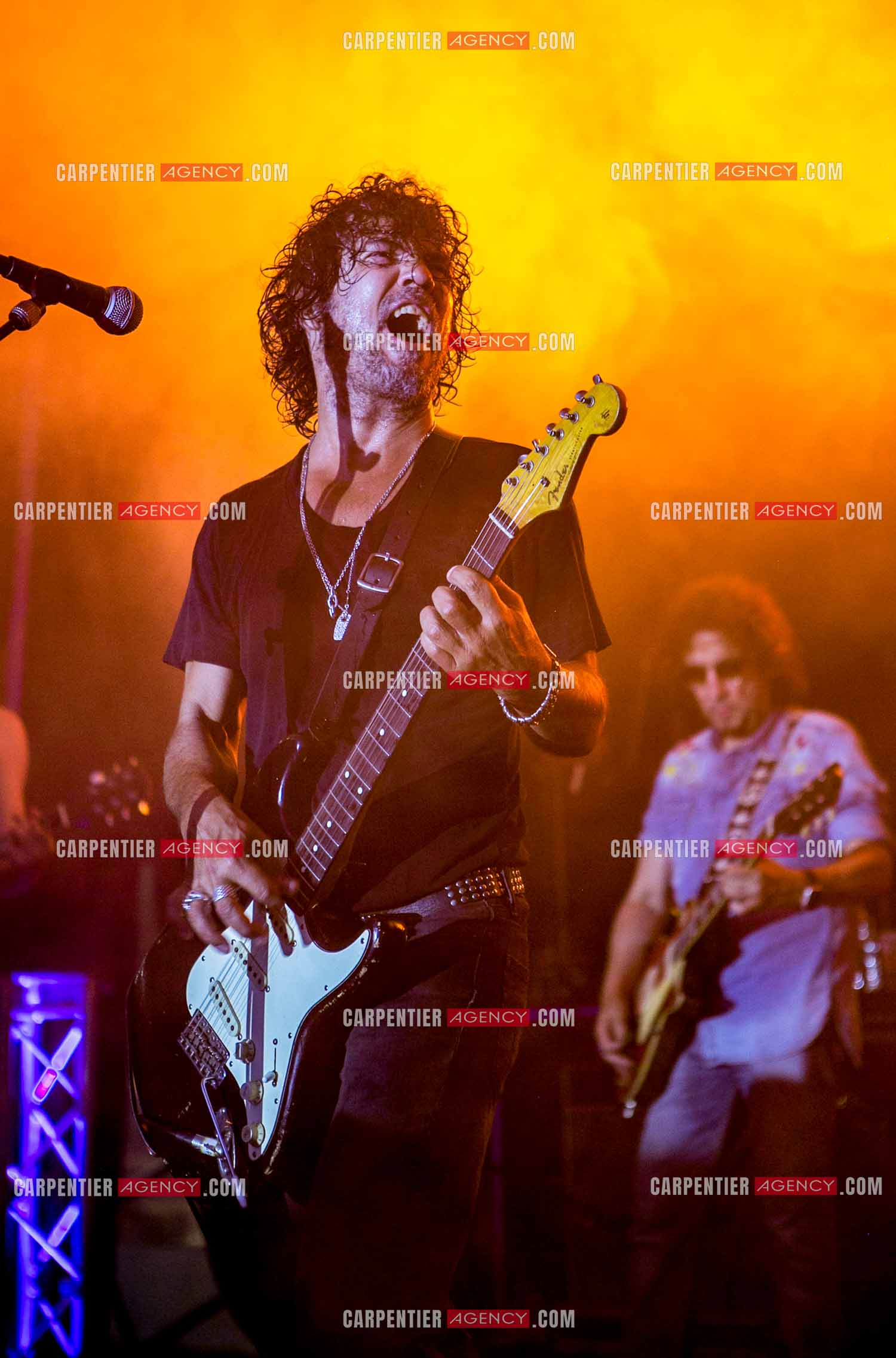 Le guitariste Yarol Poupaud en concert.