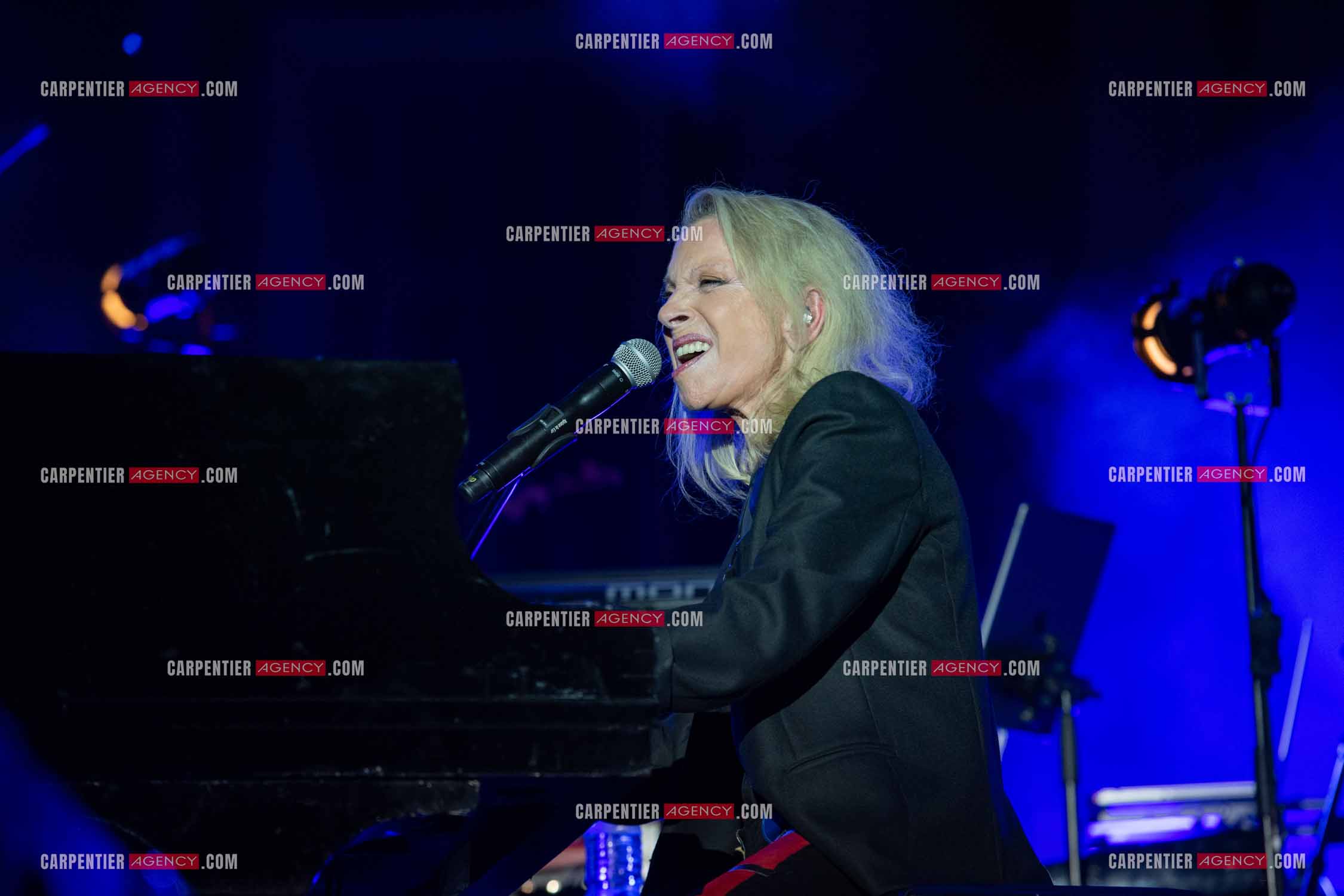 La chanteuse Véronique Sanson en concert lors du festival d'été de Soliès Pont le 17 juillet 2021.  ( Exclusif )