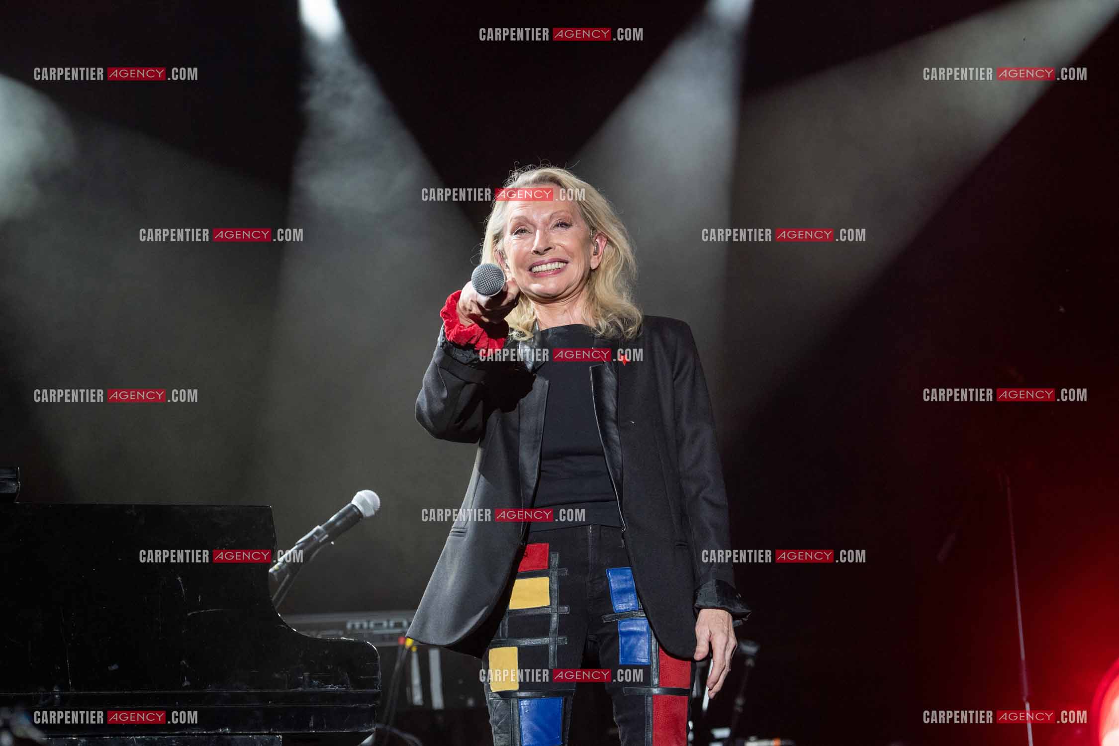 La chanteuse Véronique Sanson en concert lors du festival d'été de Soliès Pont le 17 juillet 2021.  ( Exclusif )