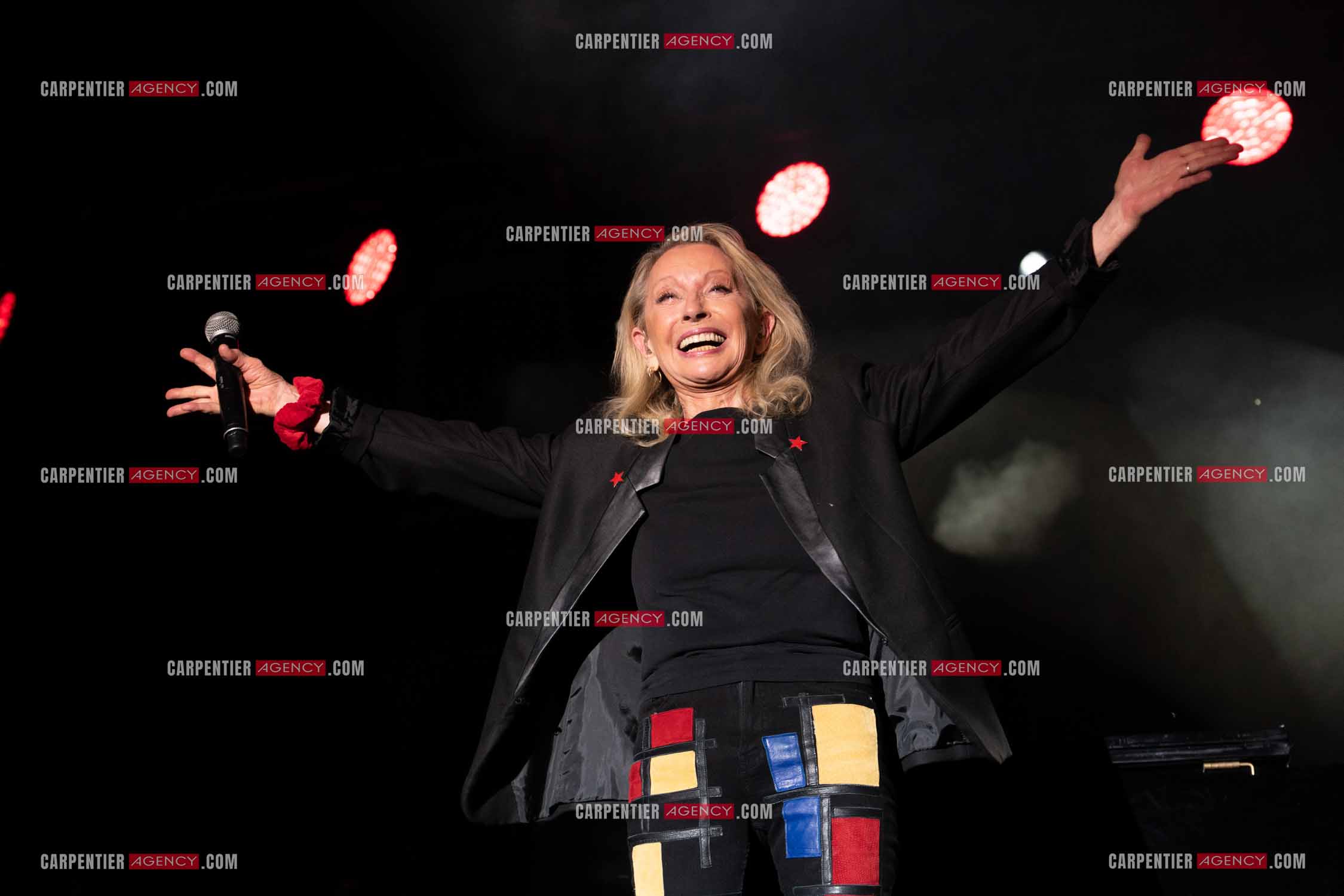 La chanteuse Véronique Sanson en concert lors du festival d'été de Soliès Pont le 17 juillet 2021.  ( Exclusif )