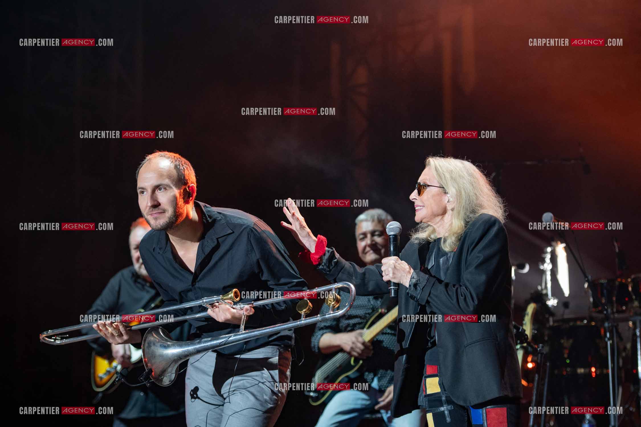 La chanteuse Véronique Sanson en concert lors du festival d'été de Soliès Pont le 17 juillet 2021.  ( Exclusif )