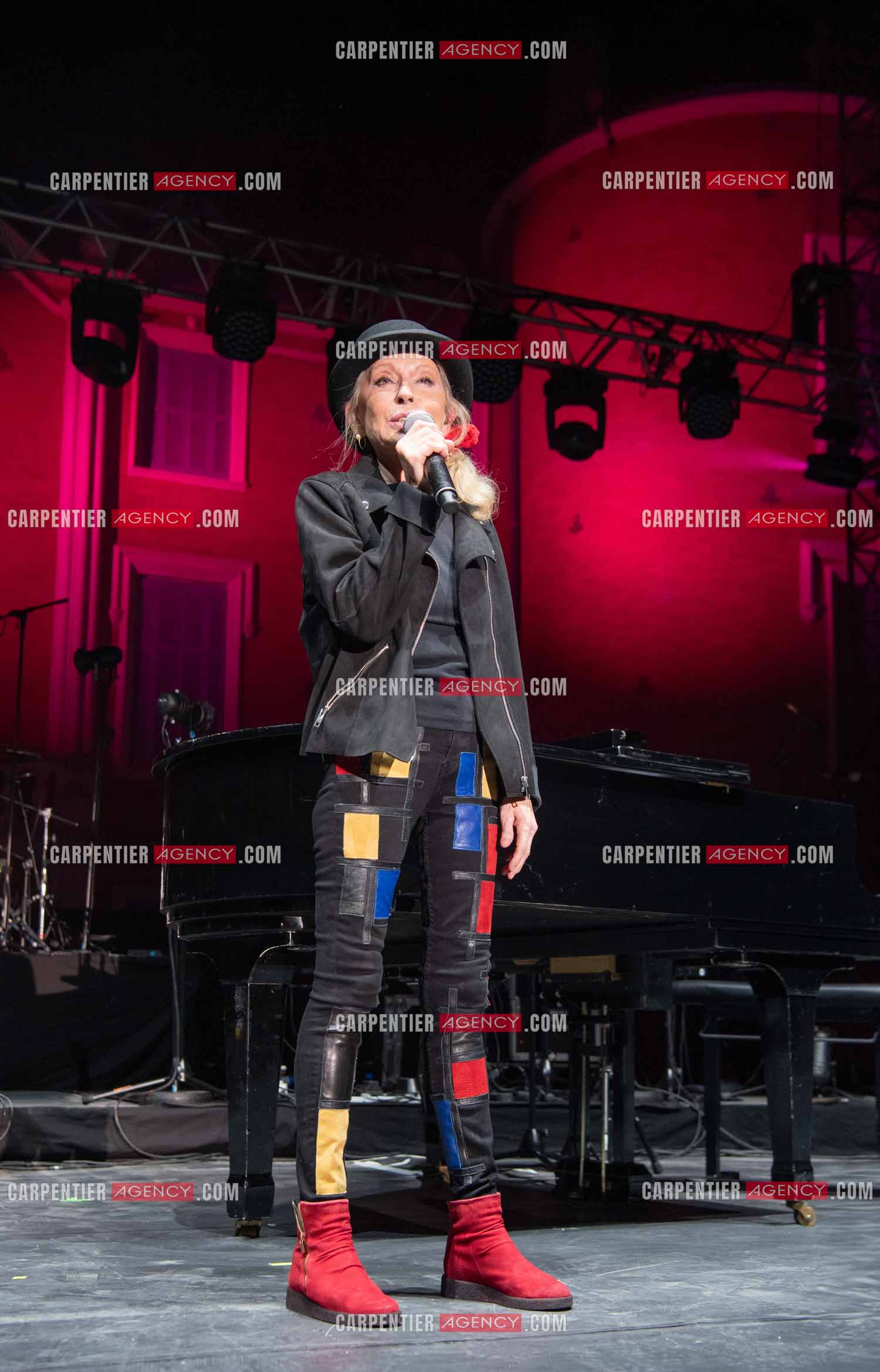 La chanteuse Véronique Sanson en concert lors du festival d'été de Soliès Pont le 17 juillet 2021.  ( Exclusif )