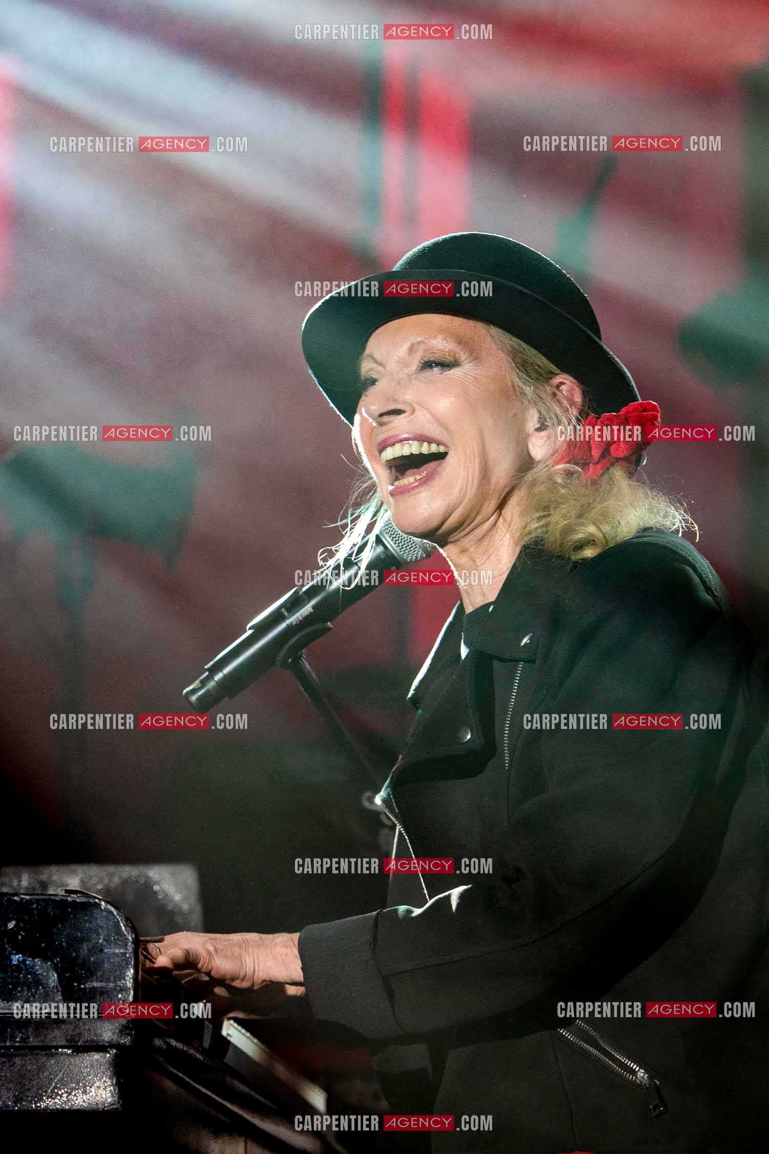 La chanteuse Véronique Sanson en concert lors du festival d'été de Soliès Pont le 17 juillet 2021.  ( Exclusif )