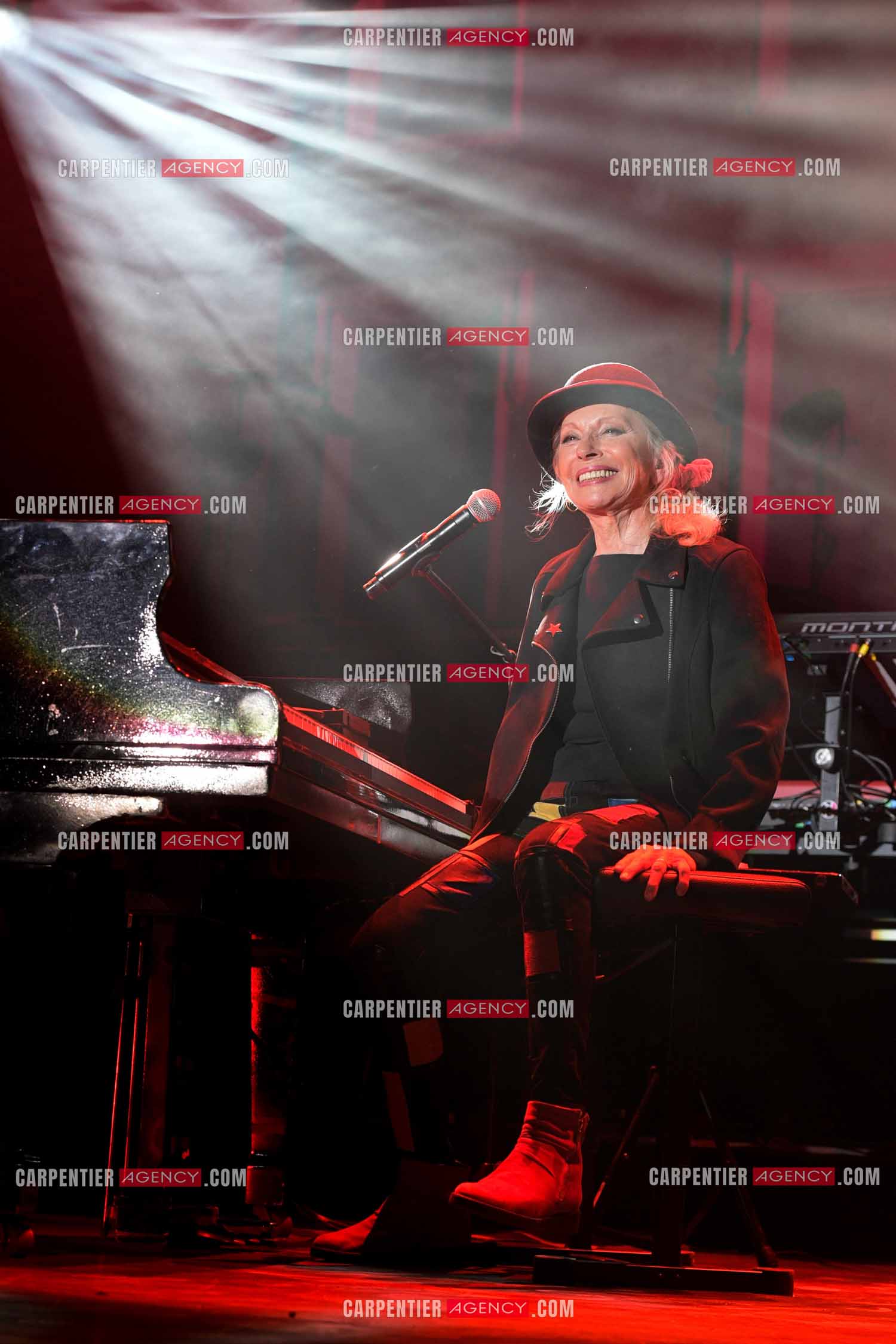 La chanteuse véronique Sanson en concert pour le festival du château de Solliès-Pont en 2021.   ( Exclusif )