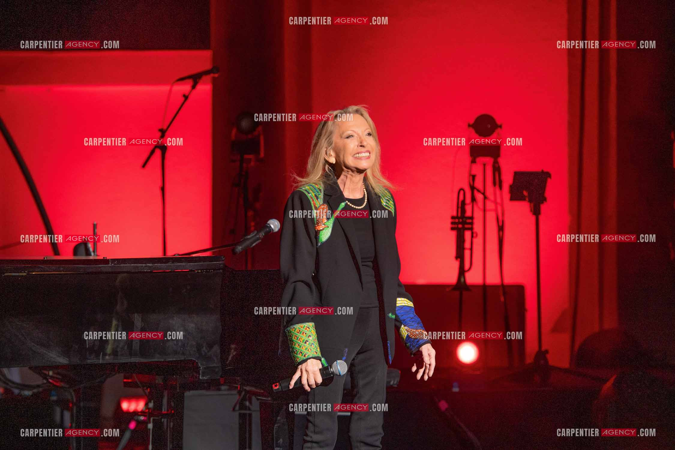La chanteuse Véronique Sanson au festival de Ramatuelle pour sa dernière date de sa tournée d'été "Hasta Luego".      ( Exclusif )