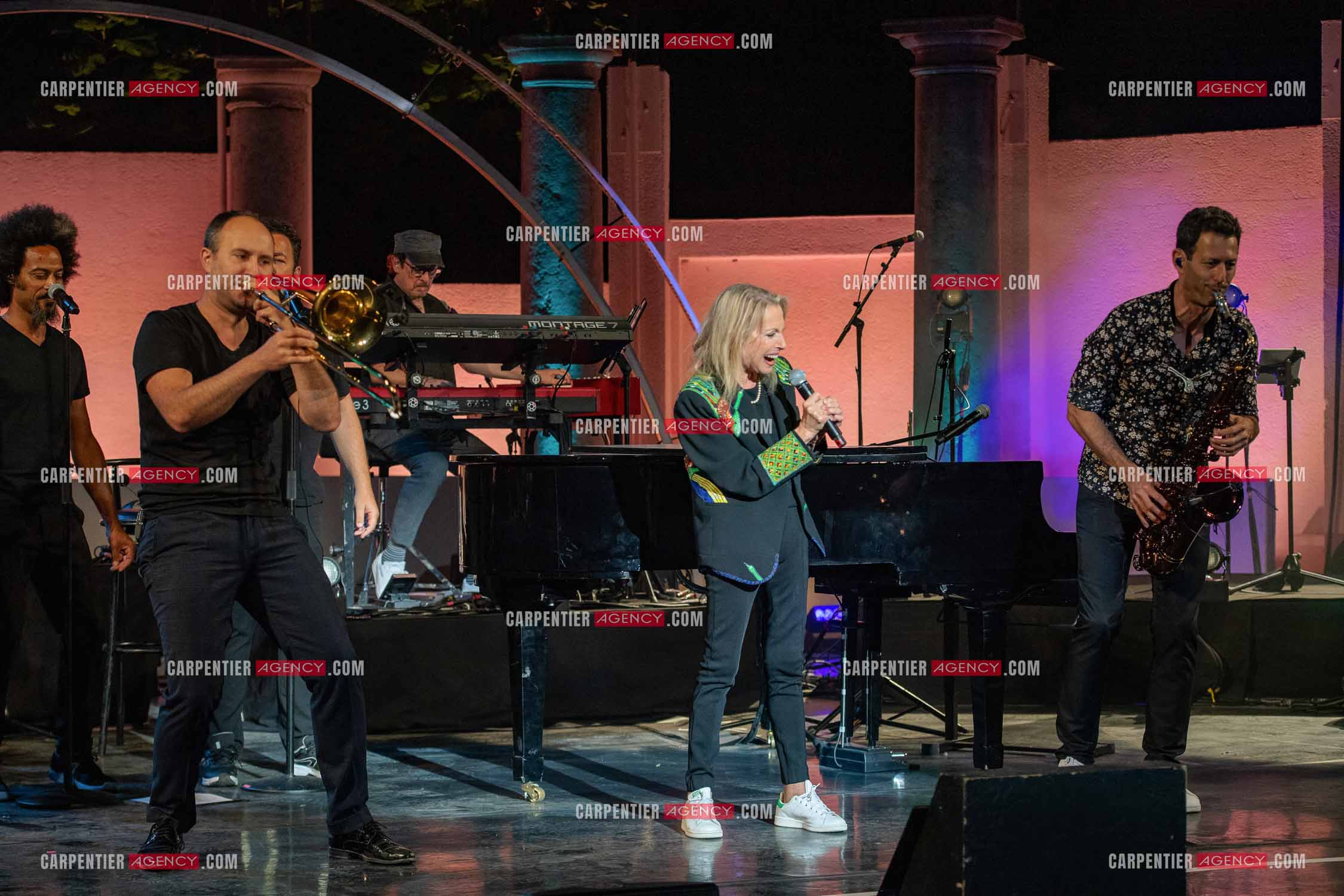 La chanteuse Véronique Sanson au festival de Ramatuelle pour sa dernière date de sa tournée d'été "Hasta Luego".      ( Exclusif )