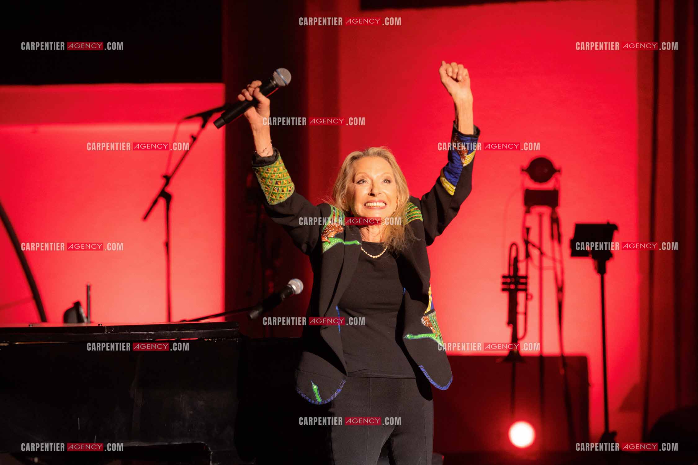 La chanteuse Véronique Sanson au festival de Ramatuelle pour sa dernière date de sa tournée d'été "Hasta Luego".      ( Exclusif )