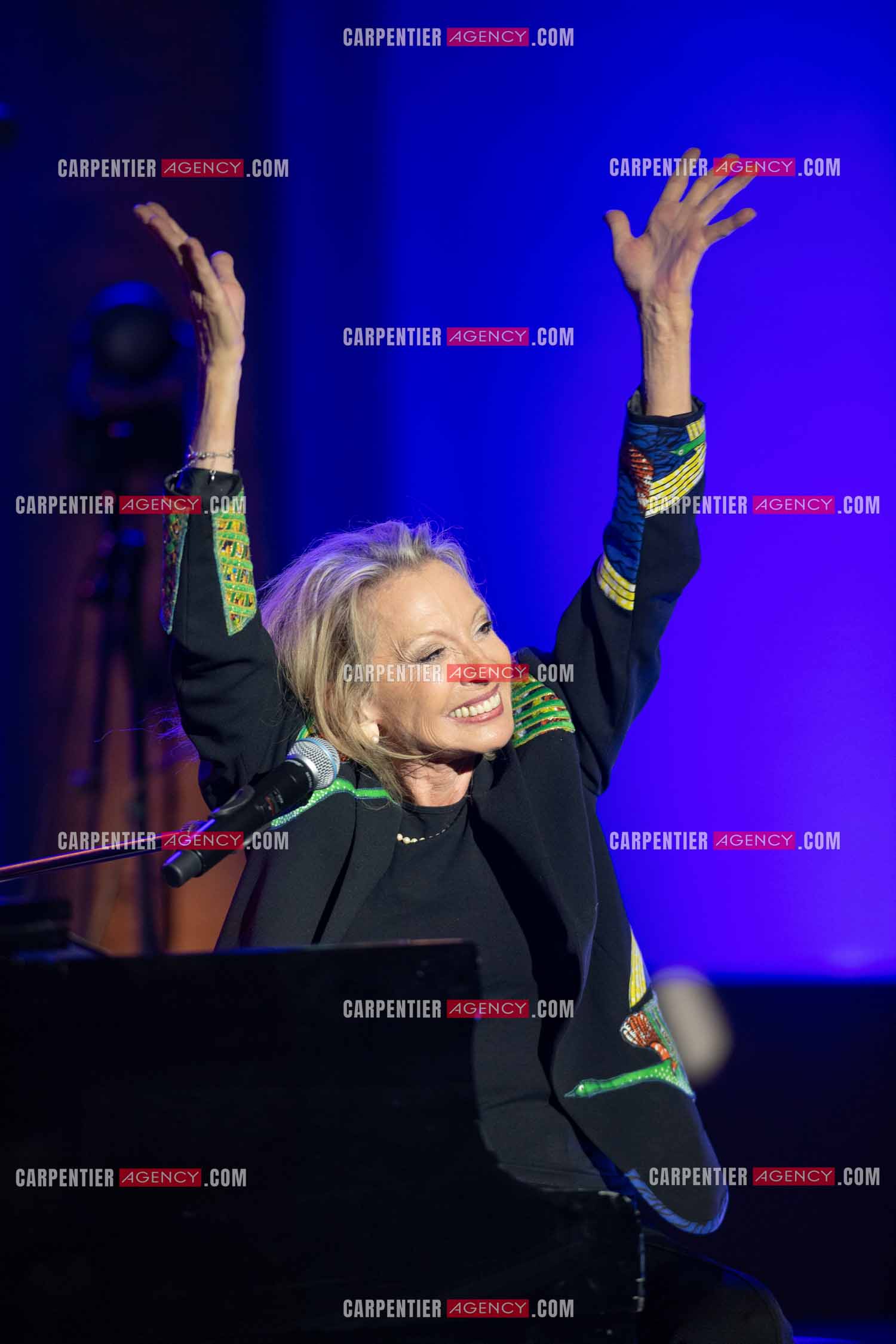 La chanteuse Véronique Sanson au festival de Ramatuelle pour sa dernière date de sa tournée d'été "Hasta Luego".    ( Exclusif )