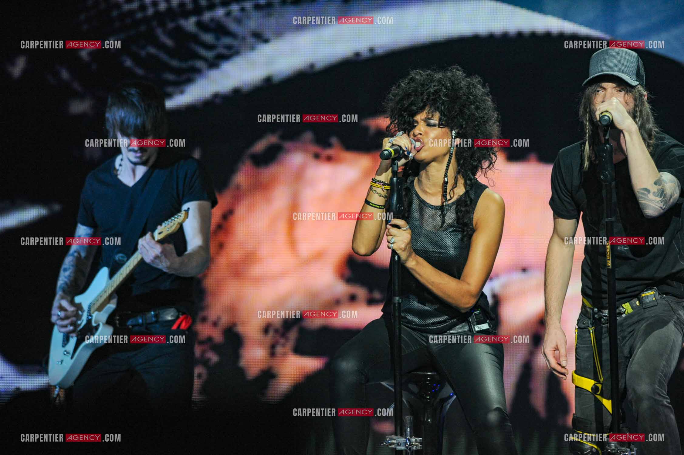 28e cérémonie des Victoires de la musique le 8 février 2013 au Zénith de Paris. Le groupe Shaka Ponk reçoit la victoire du vidéo-clip de l'année, du spectacle musical, de la tournée et du concert de l'année.