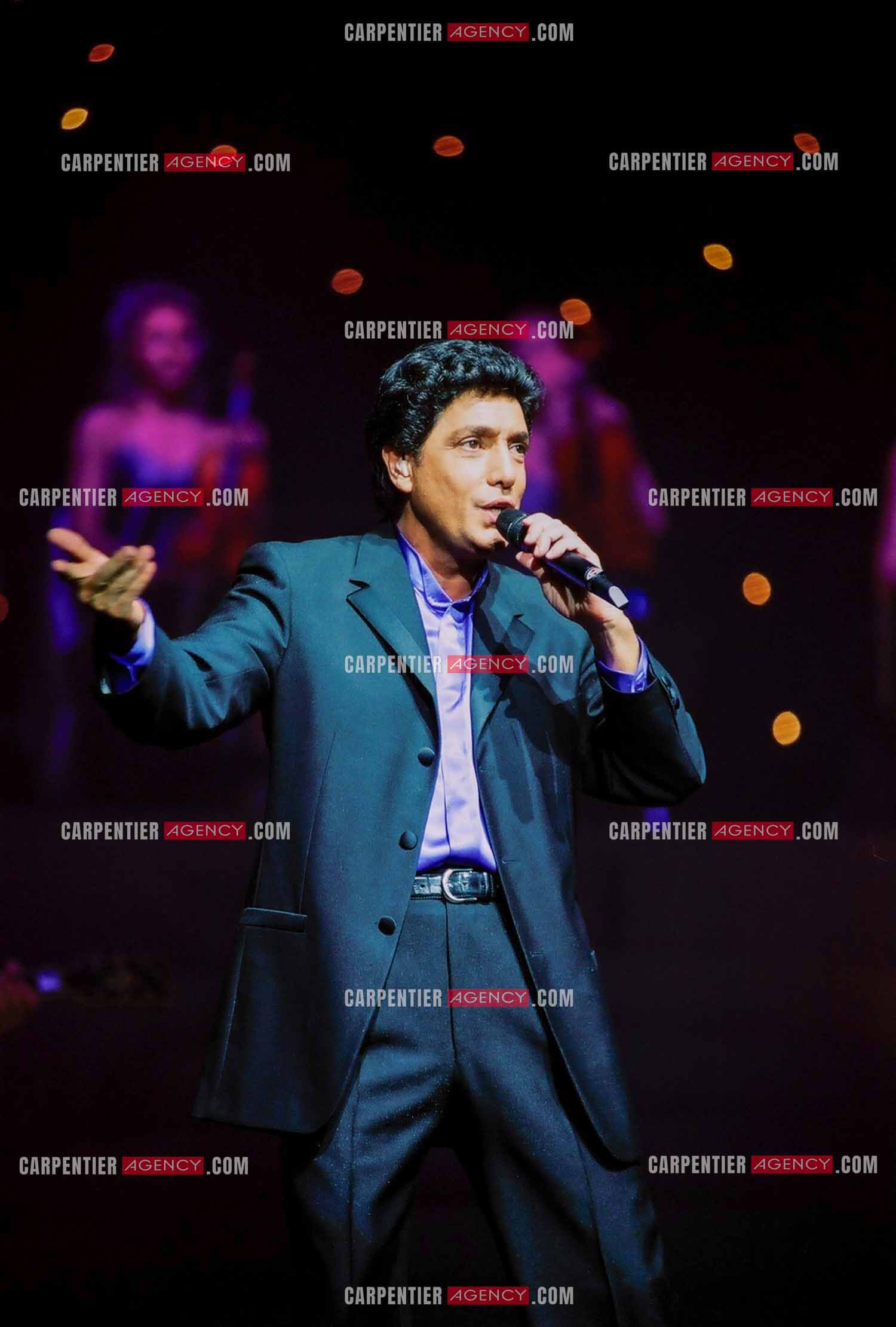 Le chanteur Frédéric François à l'Olympia du 10 au 19 mars 2000.  ( Exclusif )