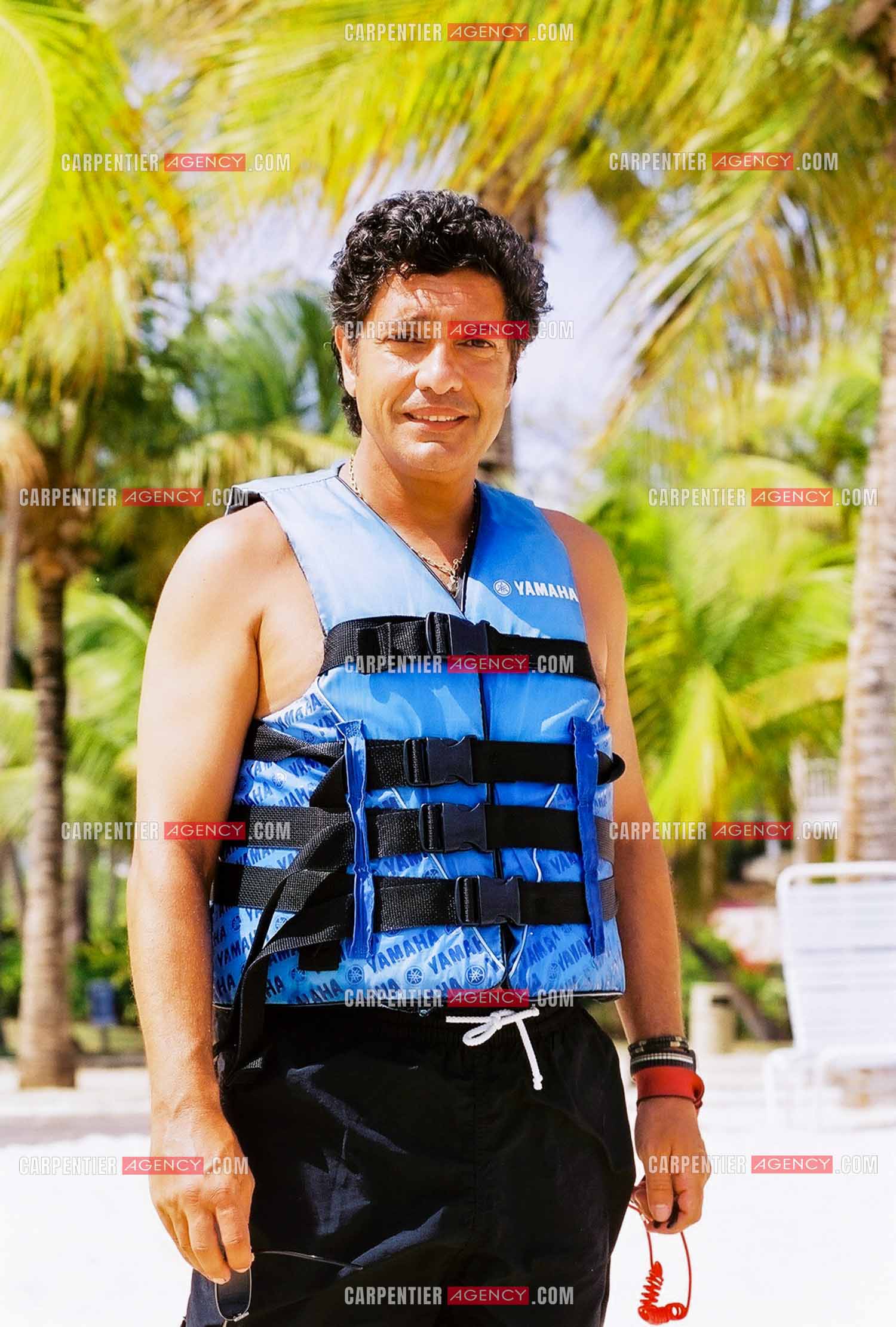 Le chanteur Frédéric François lors des escales de sa croisière aux Caraïbes en 2001.  ( Exclusif )